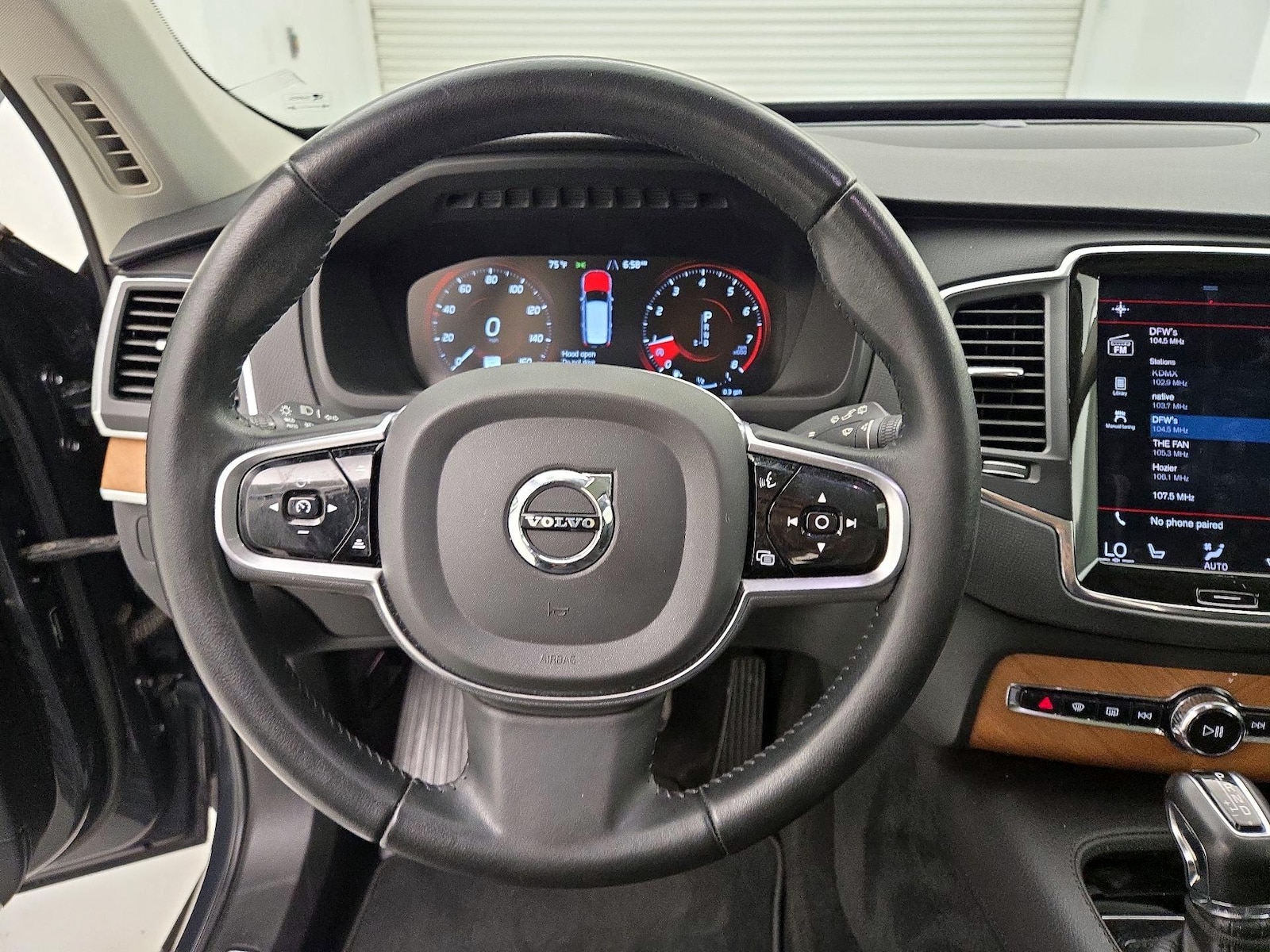 2022 Volvo XC90 Momentum - Photo 11