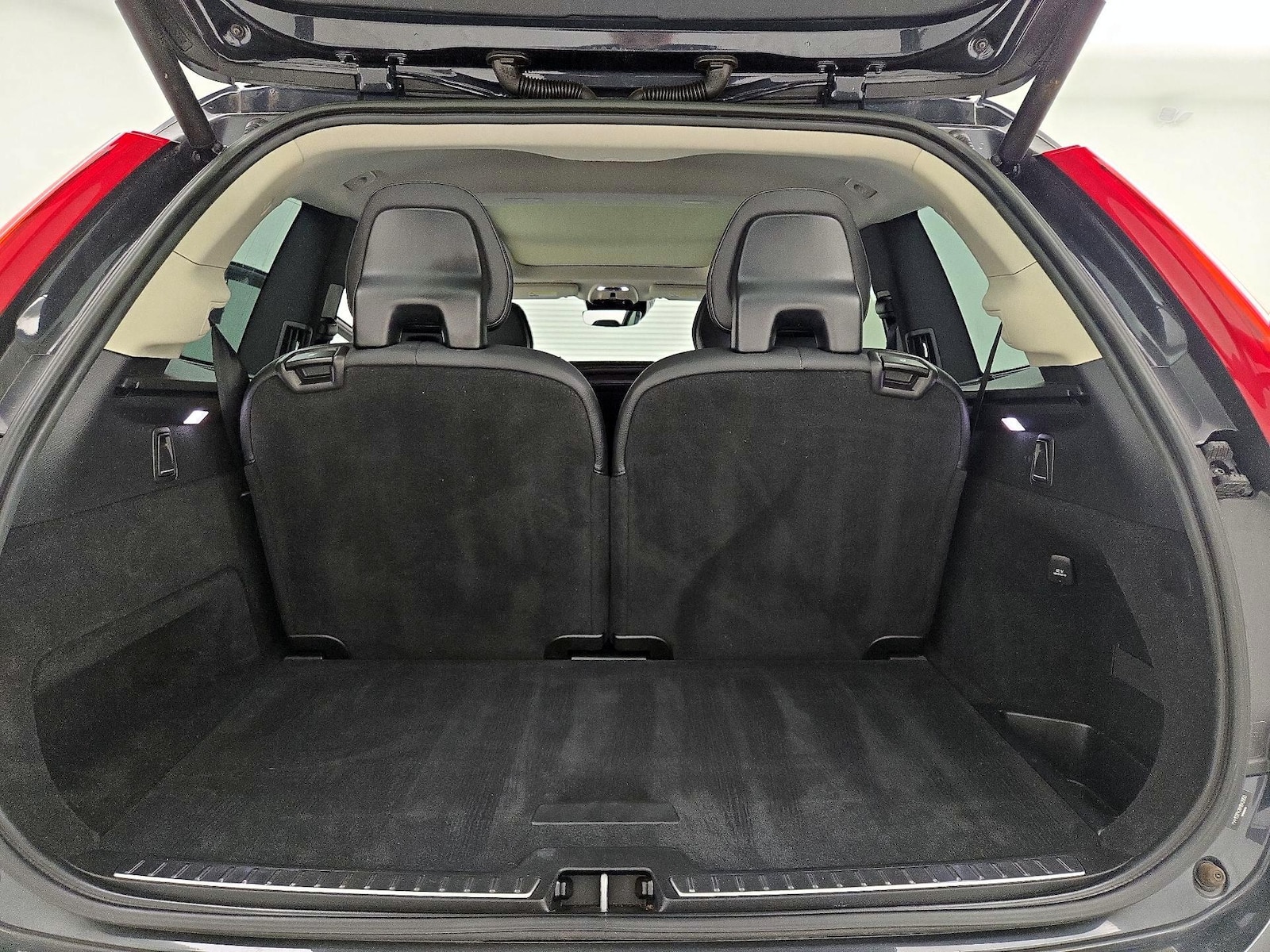 2022 Volvo XC90 Momentum - Photo 24