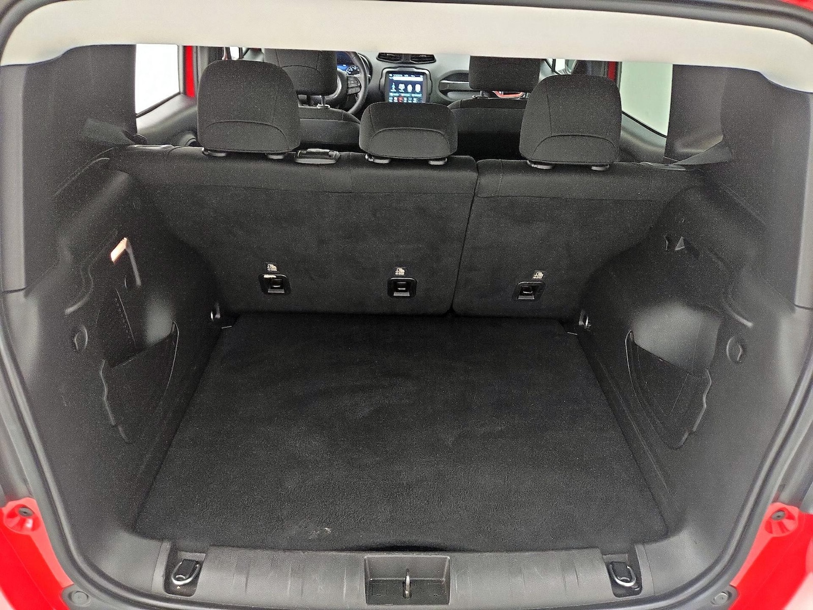 2022 Jeep Renegade Red Edition - Photo 20