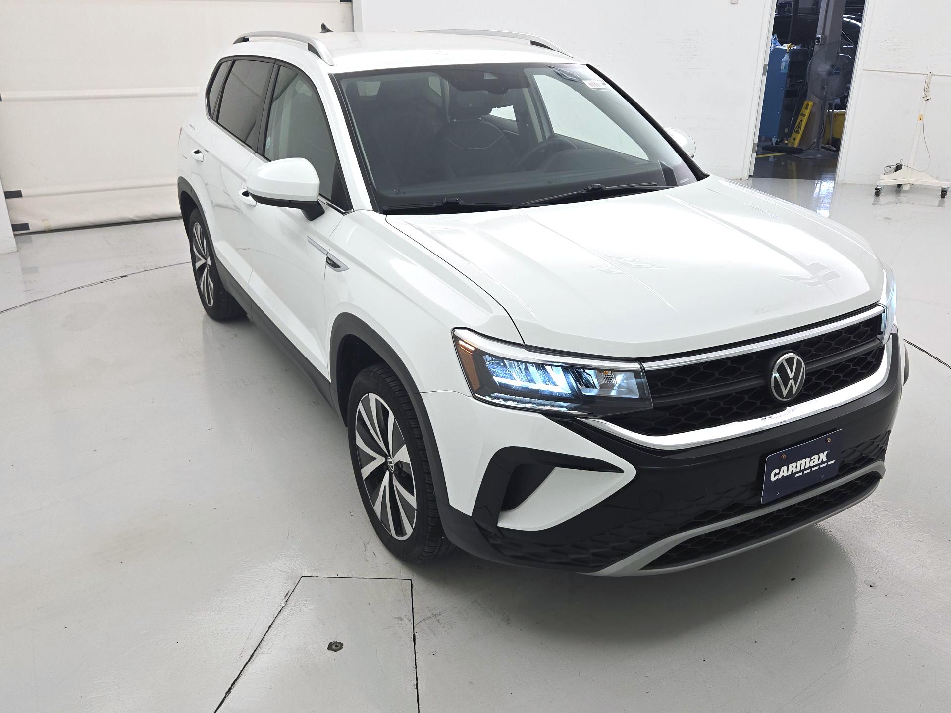 Thumbnail: 2024 Volkswagen Taos - 1