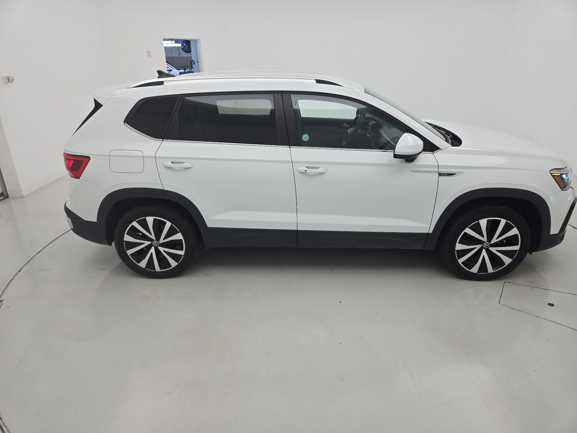 Thumbnail: 2024 Volkswagen Taos - 4