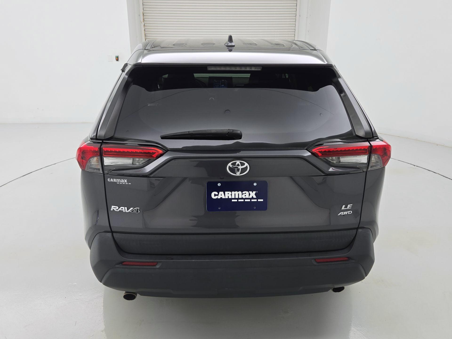 Thumbnail: 2022 Toyota RAV4 - 6