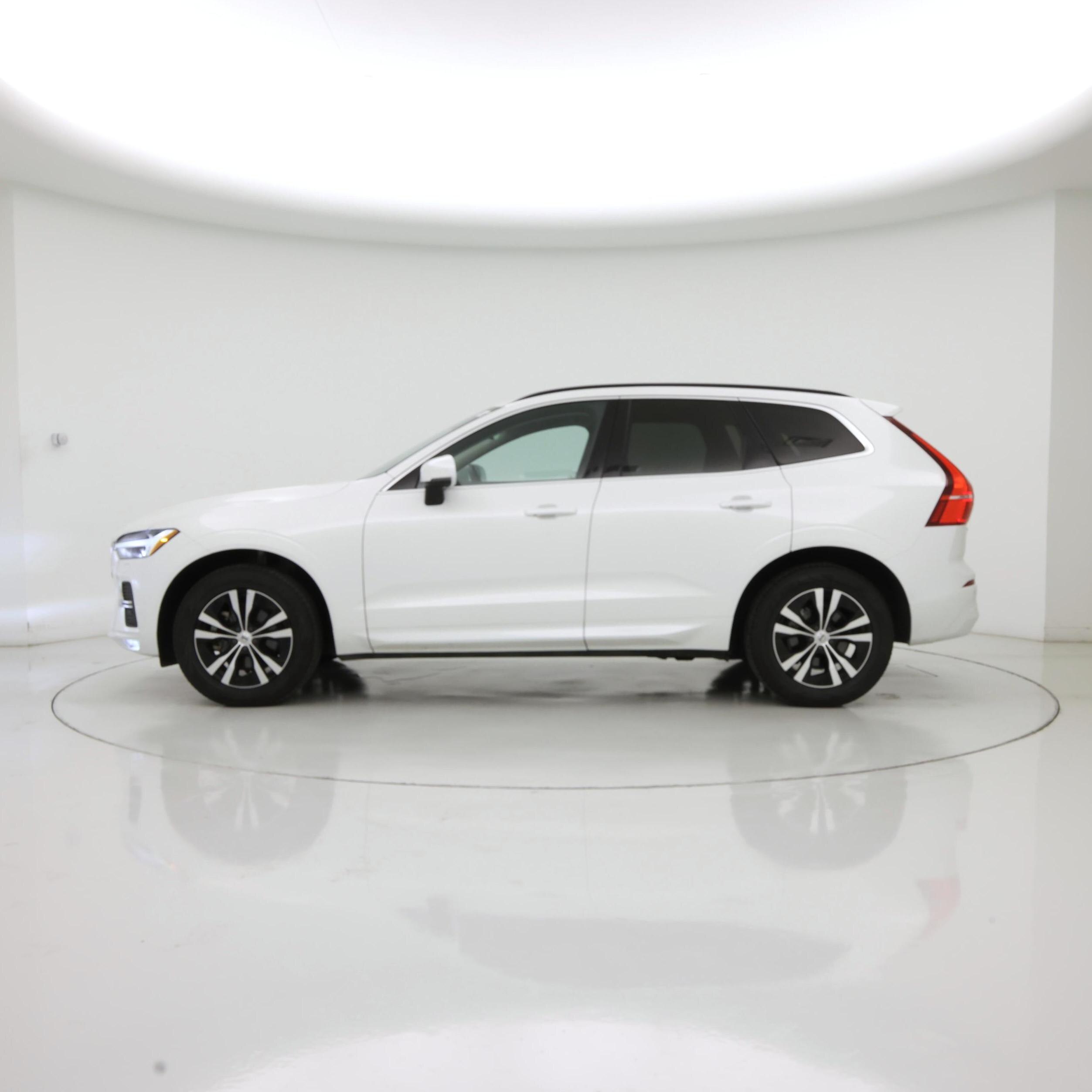 Thumbnail: 2023 Volvo XC60 - 3