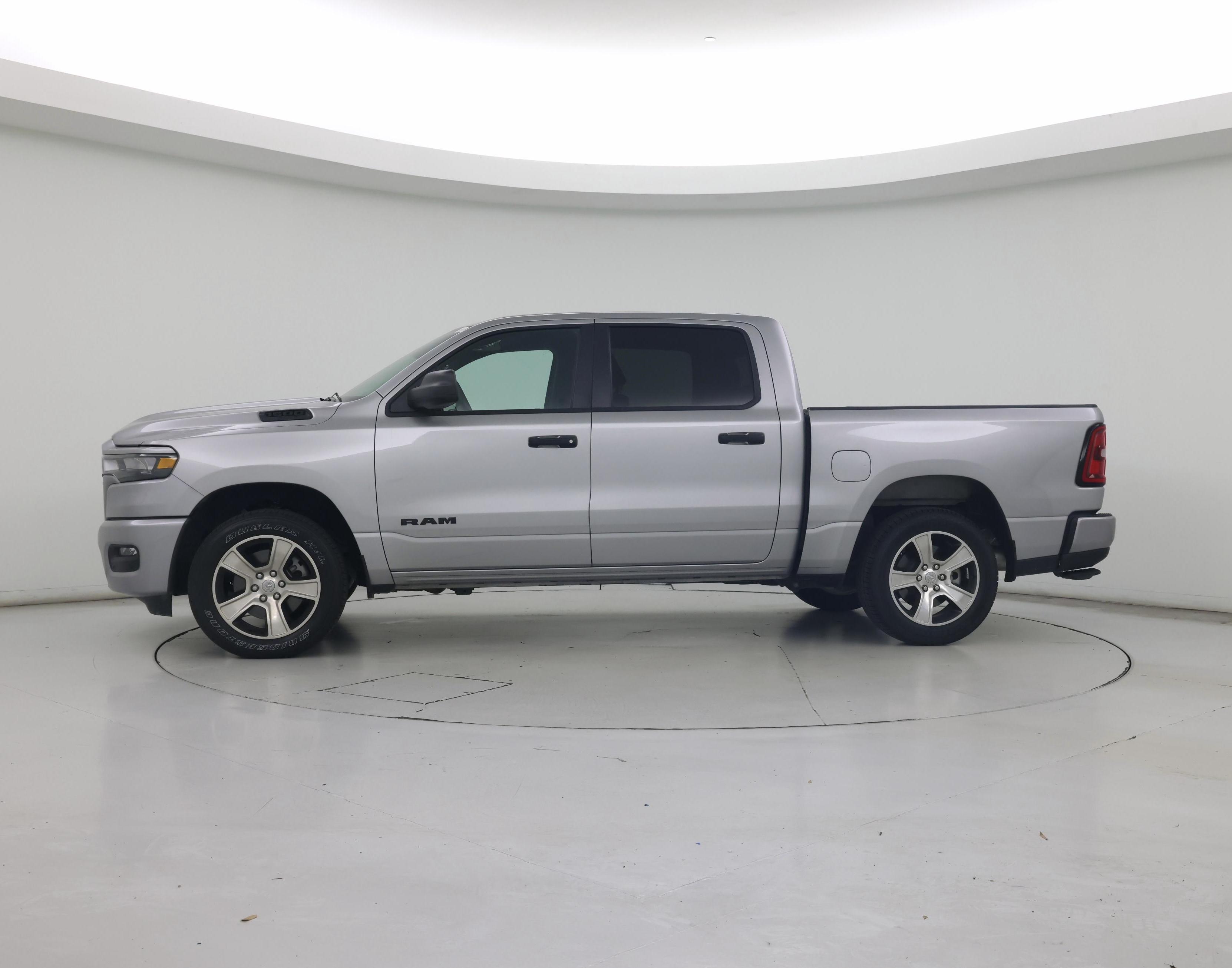 Thumbnail: 2025 RAM 1500 - 3