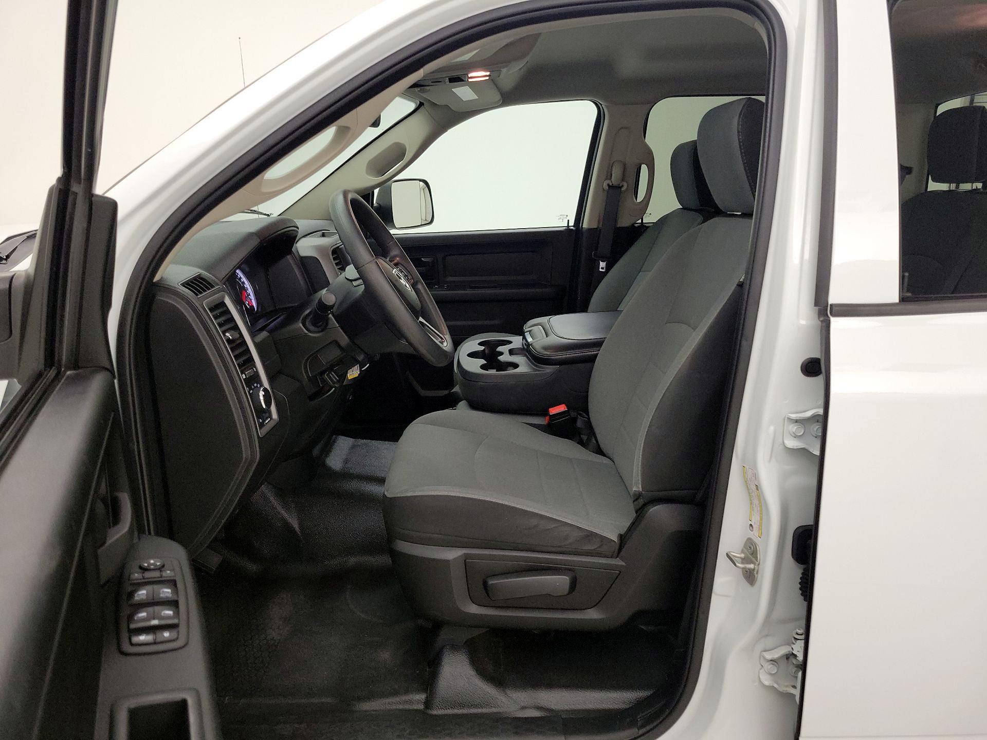Thumbnail: 2023 RAM 1500 Classic - 11