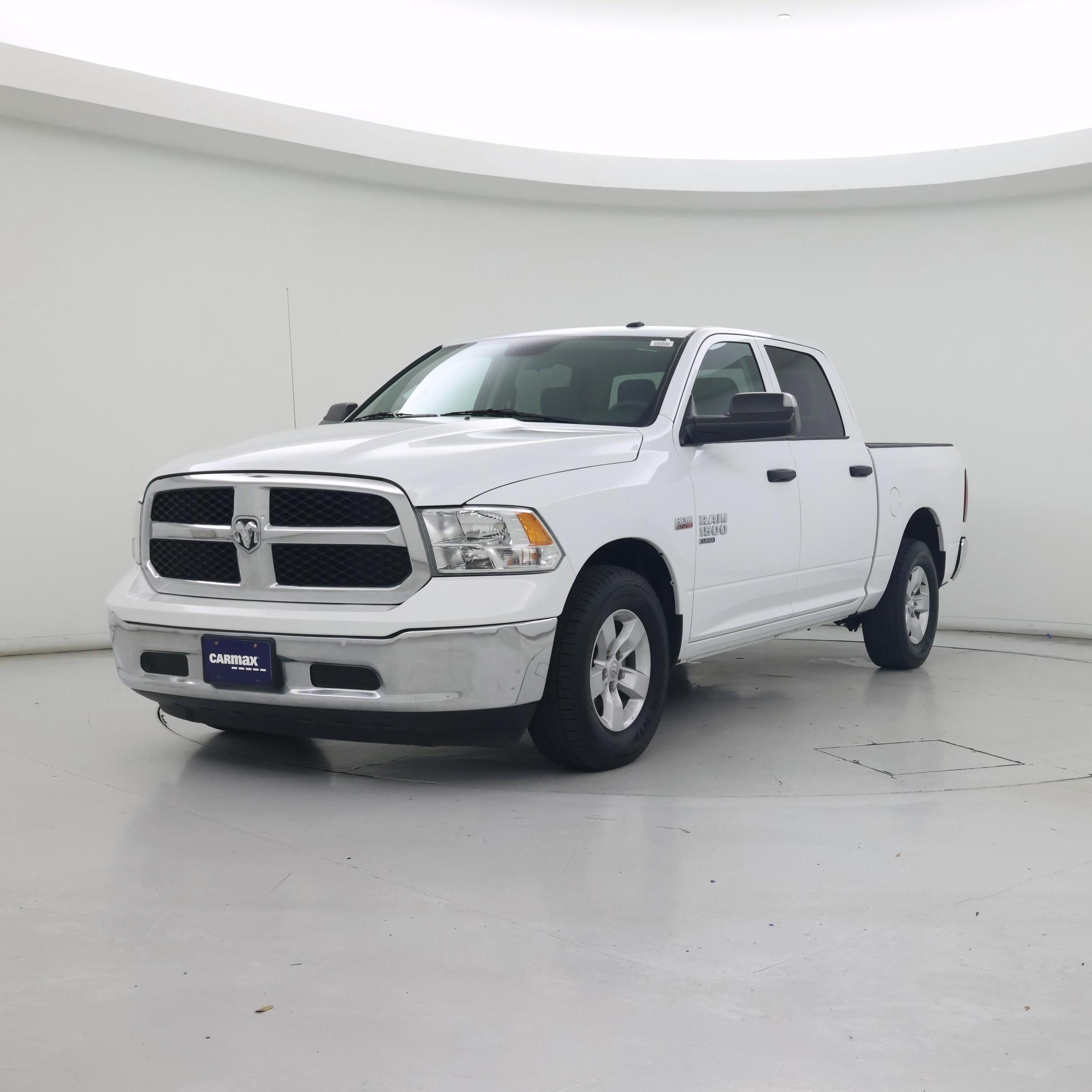 Thumbnail: 2023 RAM 1500 Classic - 4