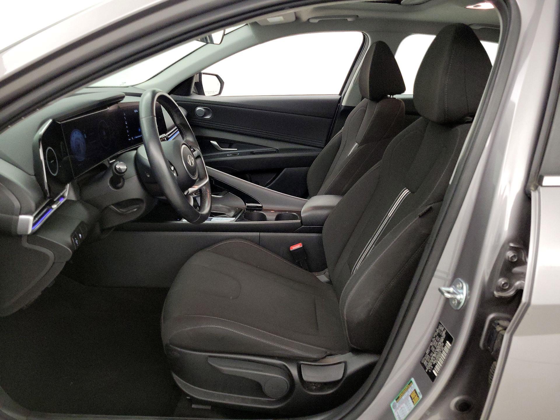 Thumbnail: 2025 Hyundai Elantra - 11