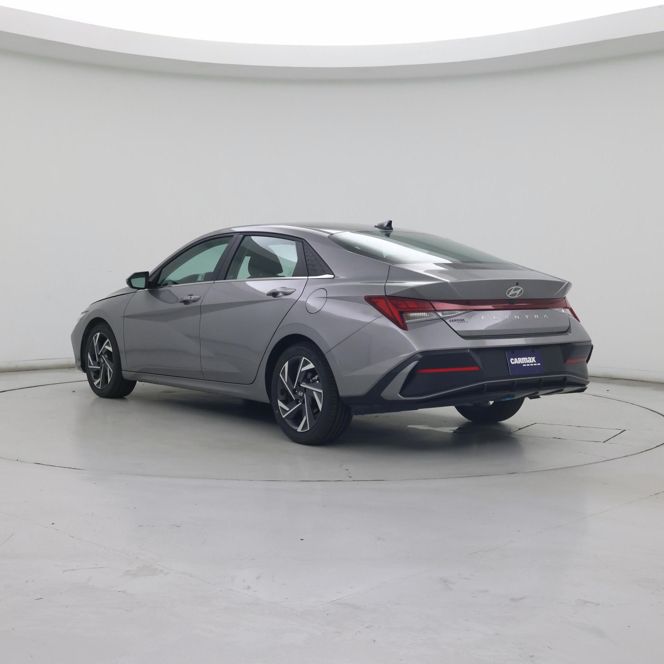 Thumbnail: 2025 Hyundai Elantra - 2