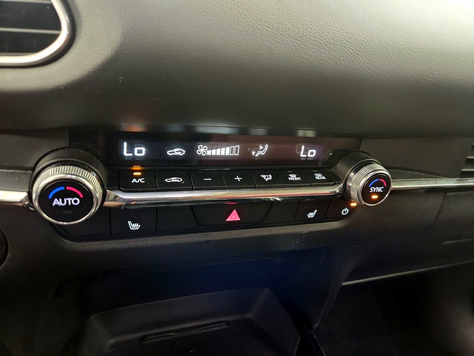2025 Mazda CX-30 Preferred - Photo 17