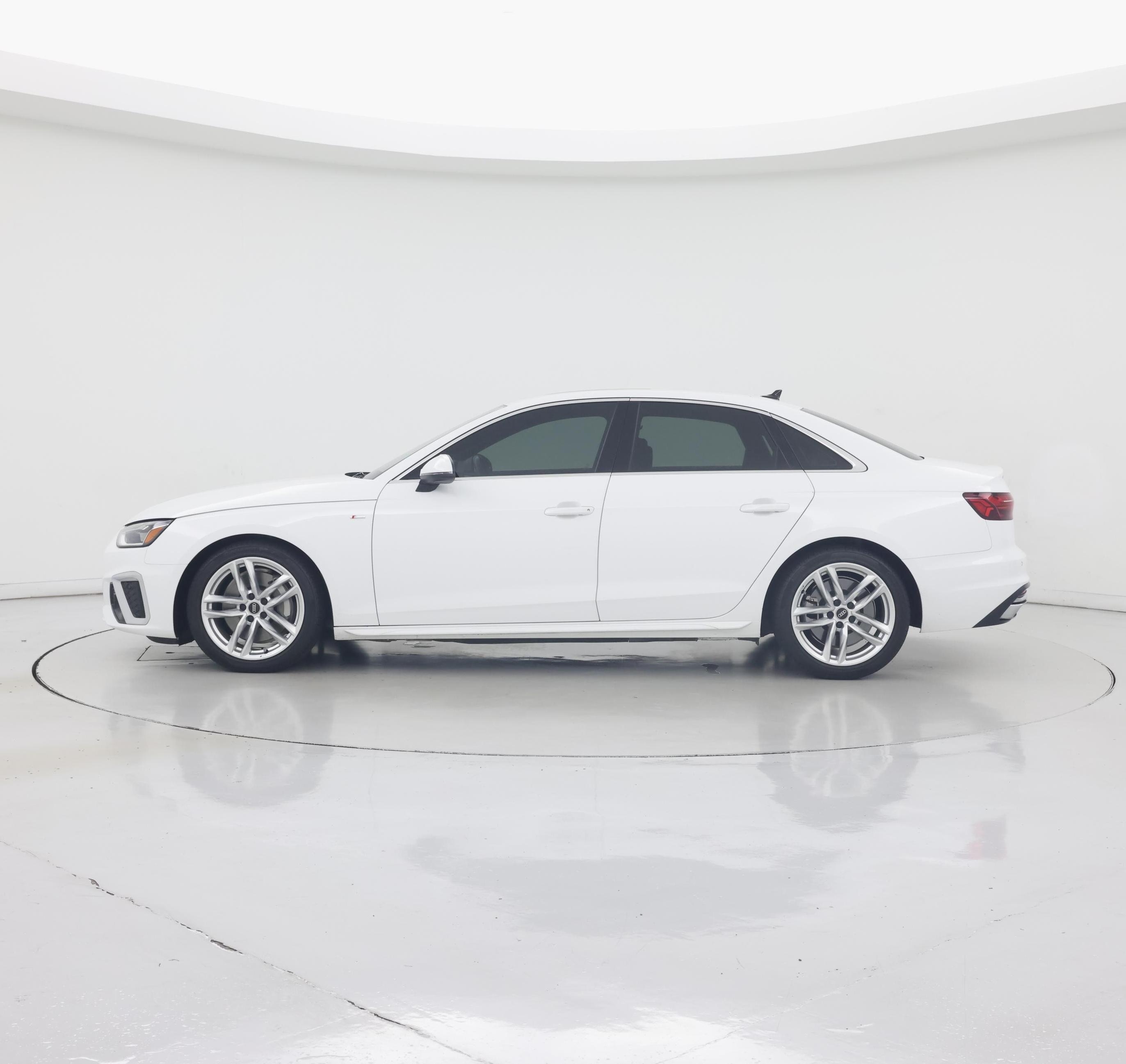 Thumbnail: 2022 Audi A4 - 3