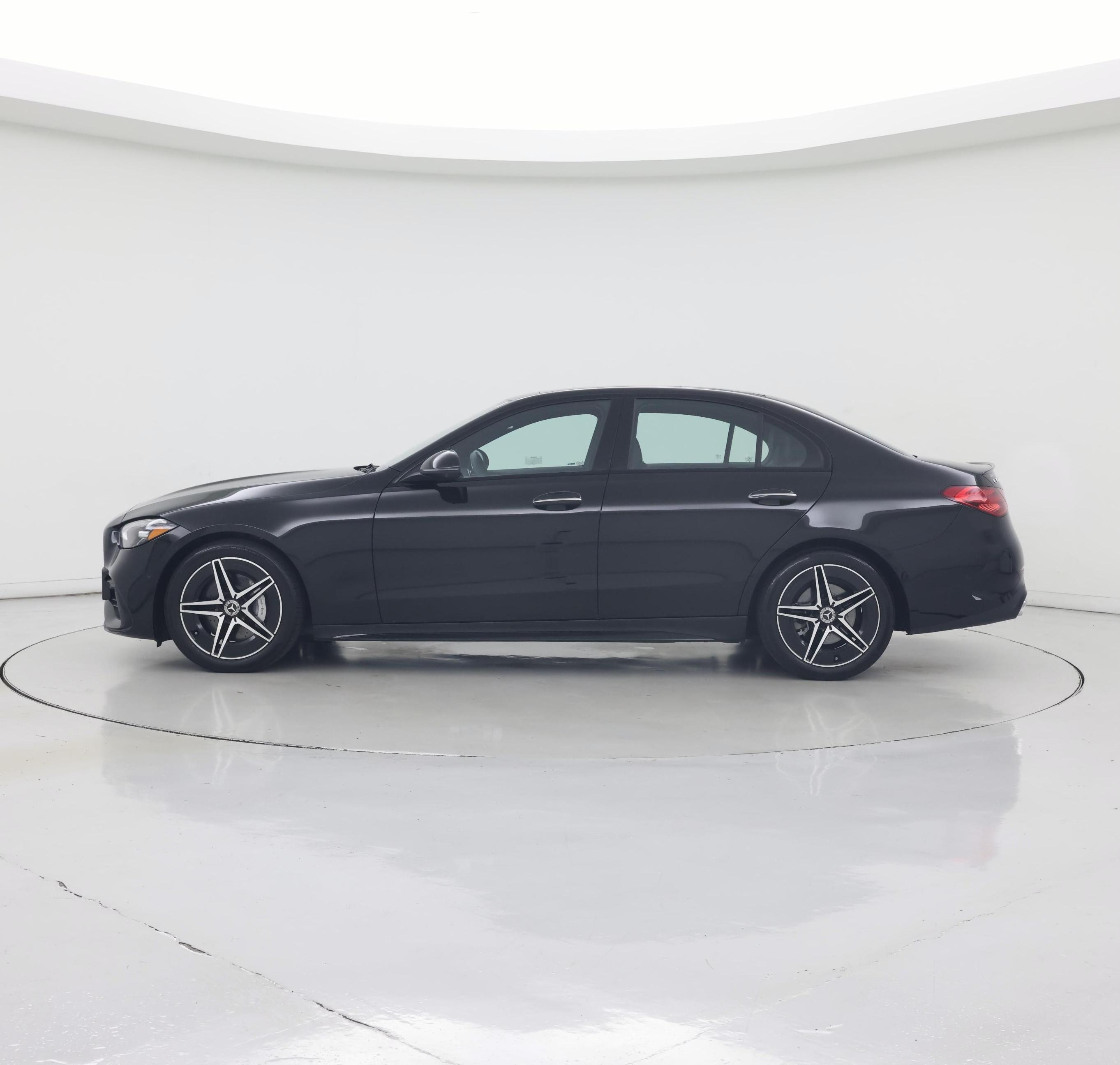 Thumbnail: 2025 Mercedes-Benz C-Class - 3