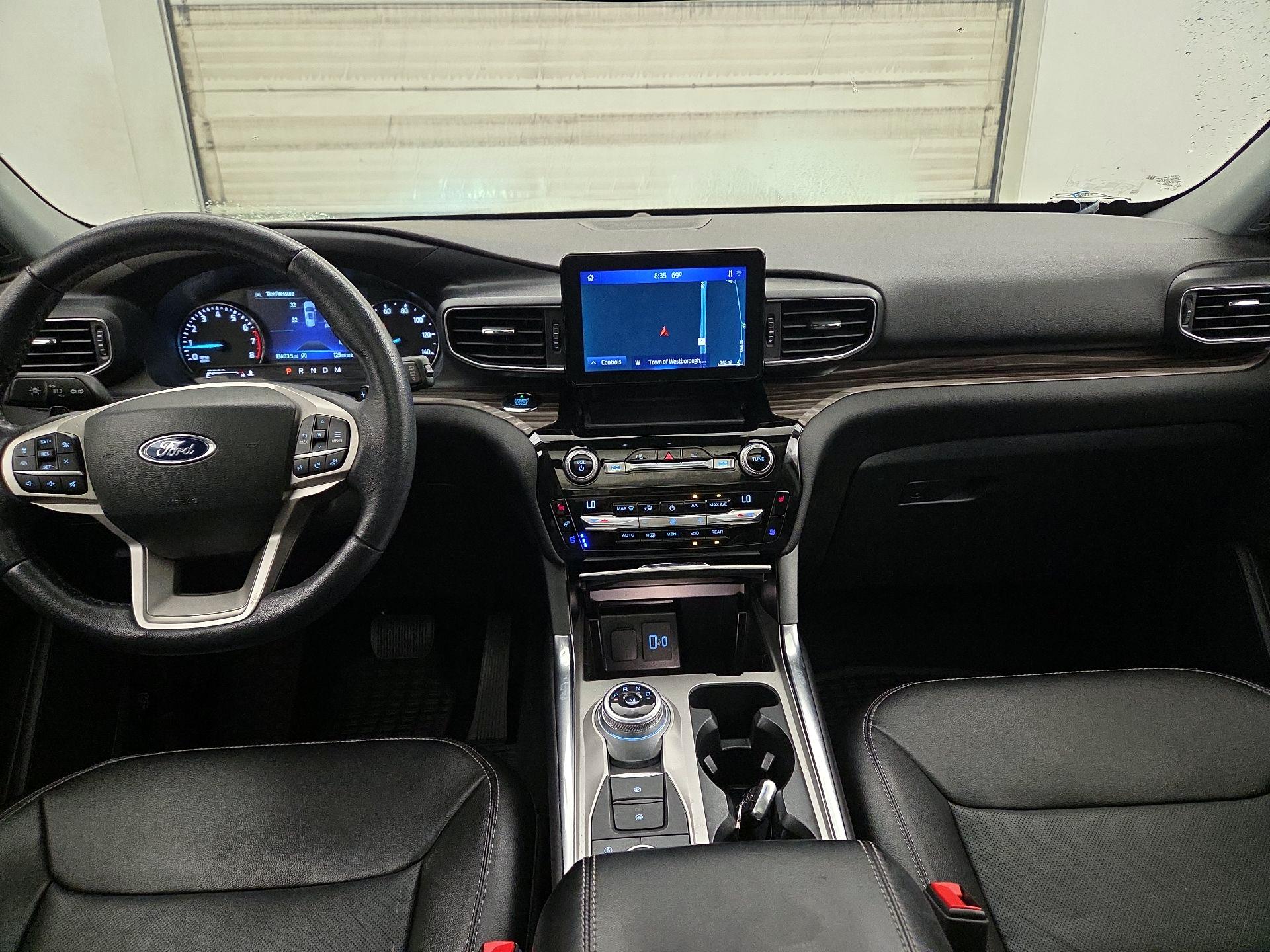 Thumbnail: 2021 Ford Explorer - 9