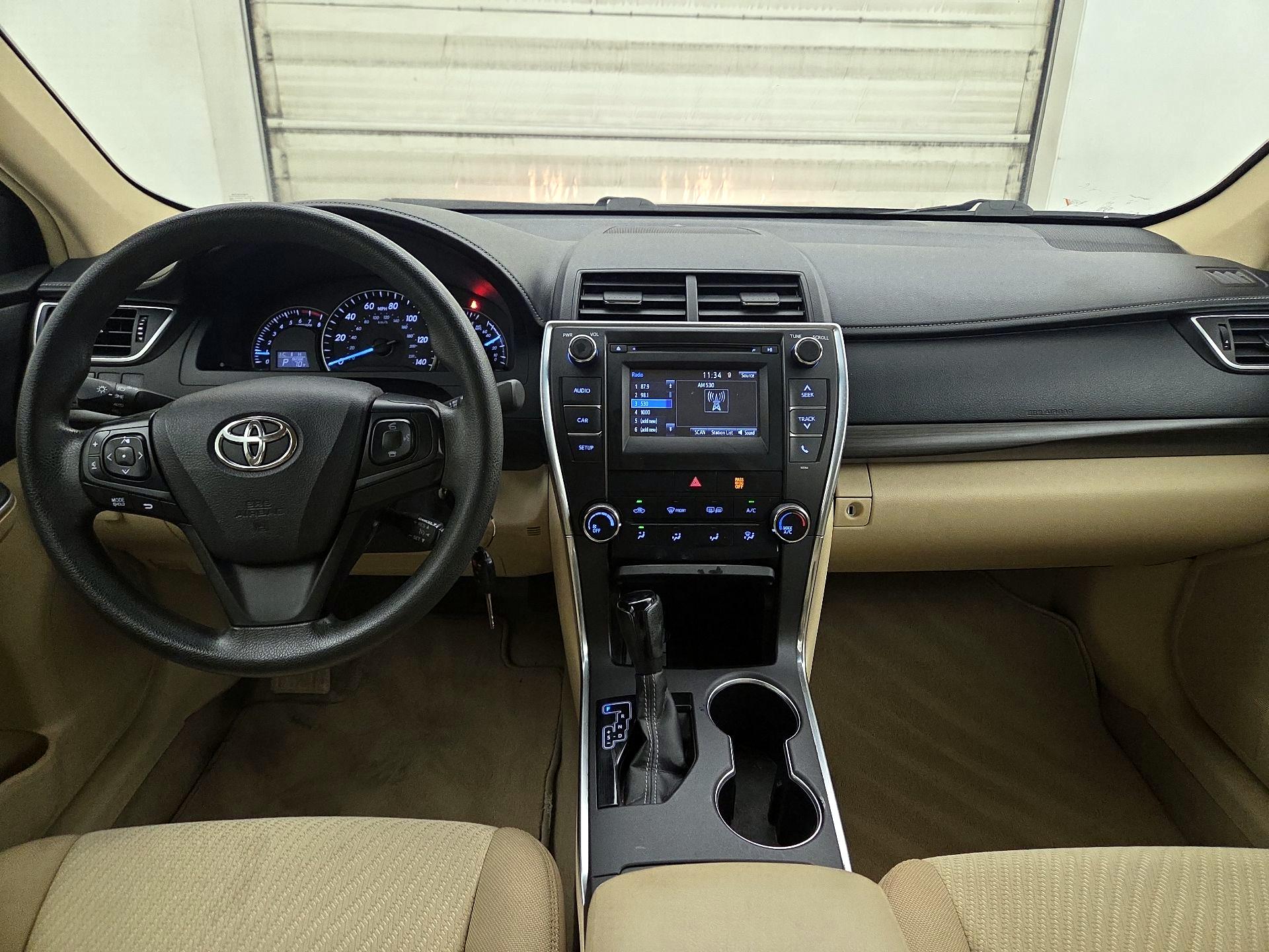 Thumbnail: 2015 Toyota Camry - 9