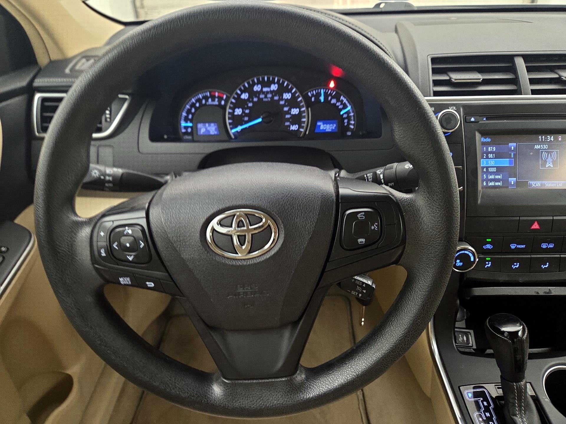 Thumbnail: 2015 Toyota Camry - 10