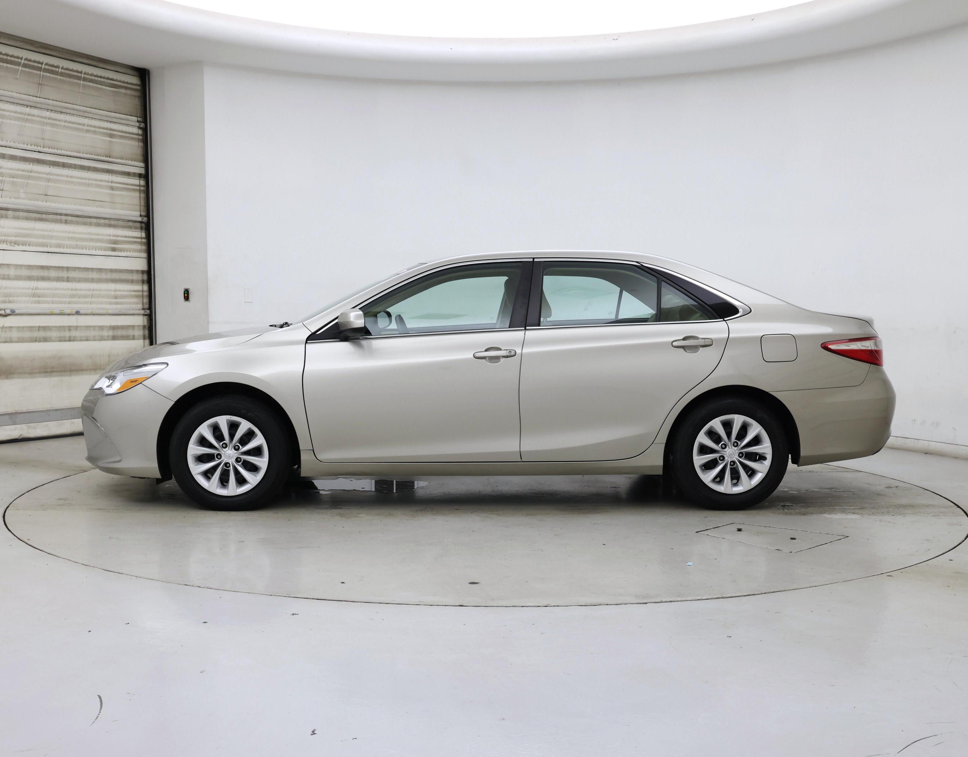 Thumbnail: 2015 Toyota Camry - 3