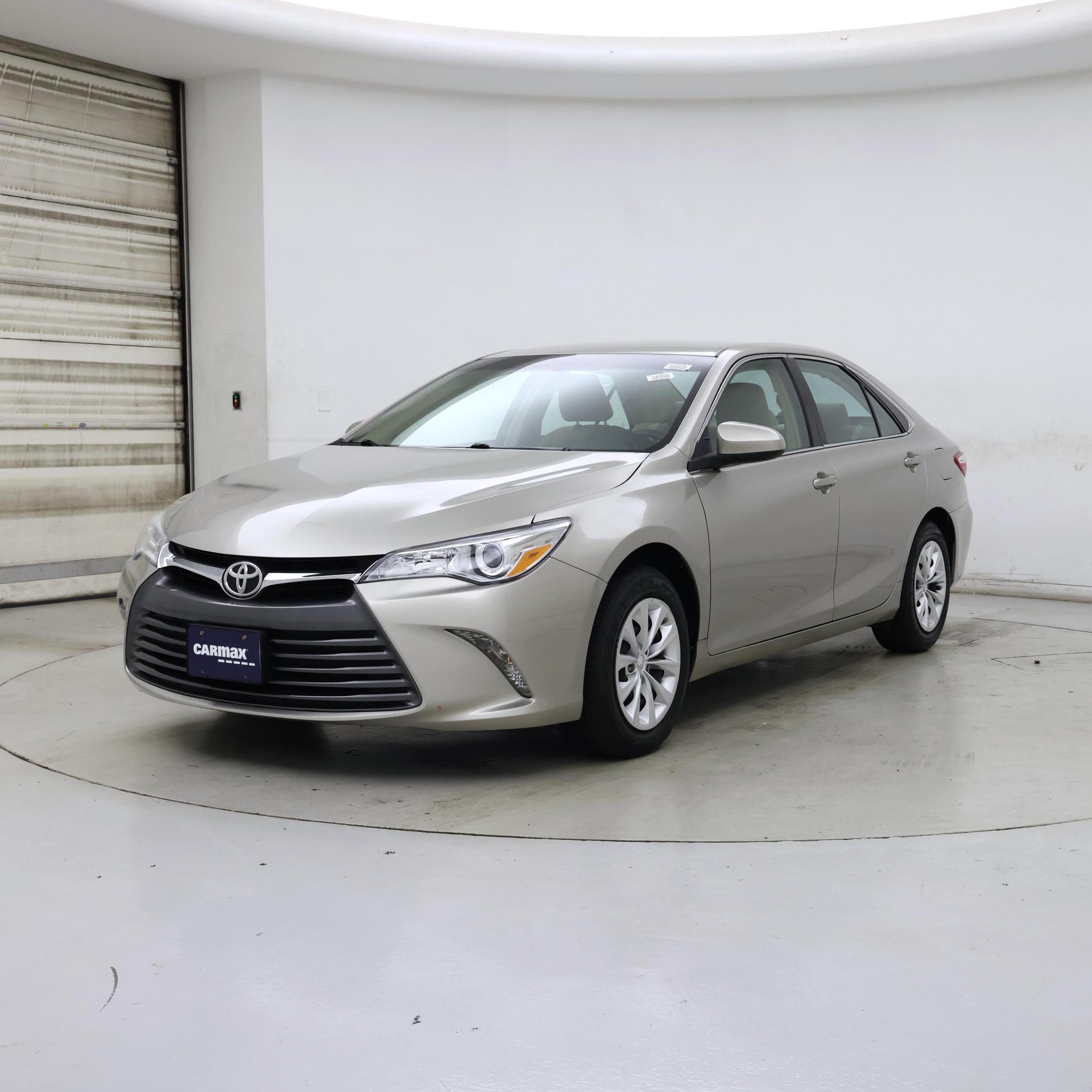Thumbnail: 2015 Toyota Camry - 4