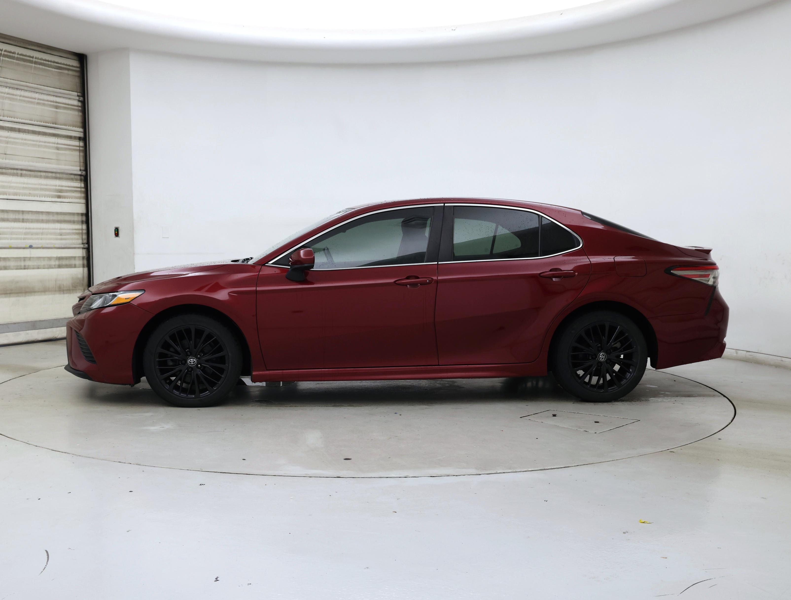 Thumbnail: 2018 Toyota Camry - 3