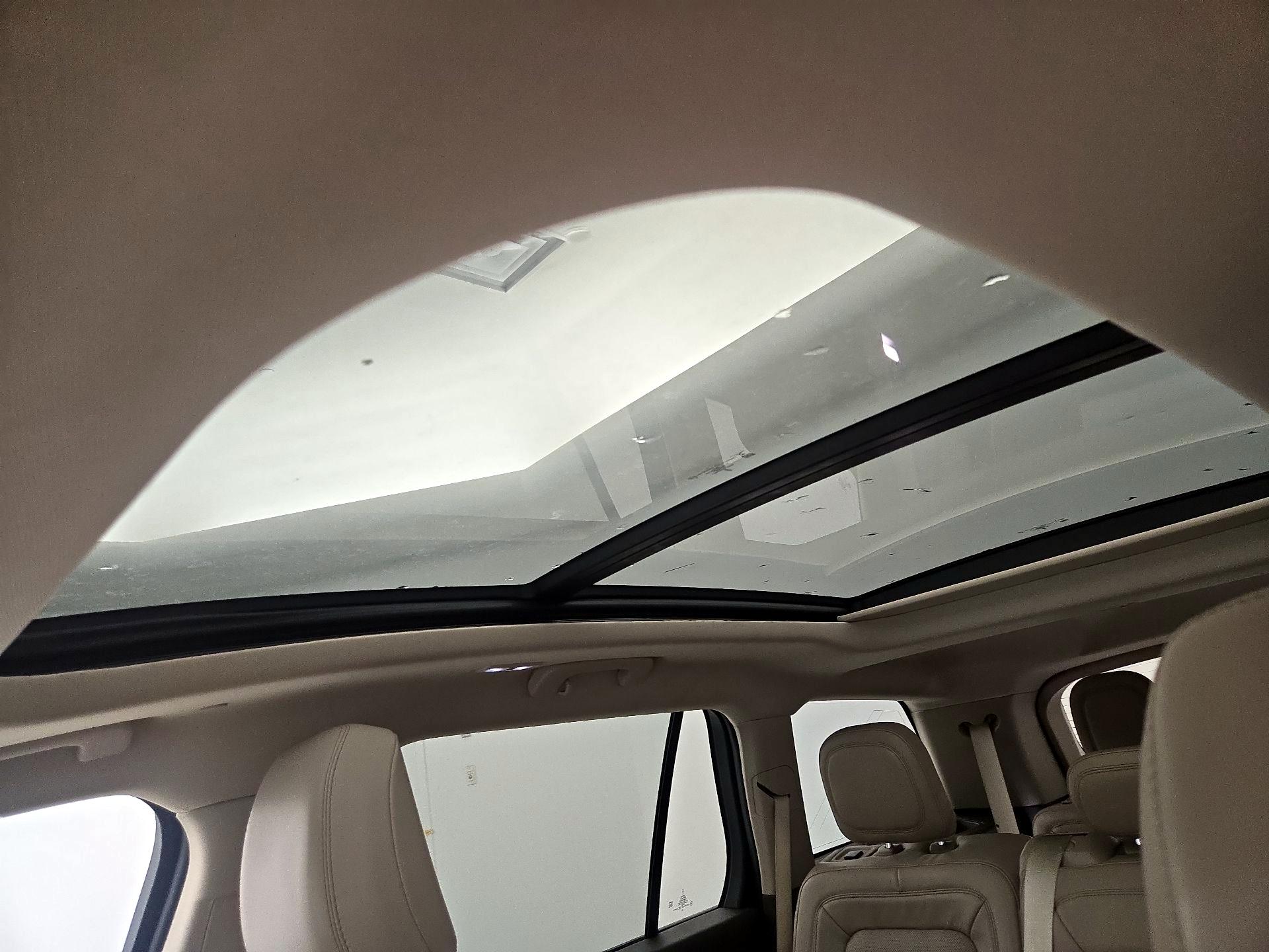 Thumbnail: 2021 Lincoln Aviator - 20