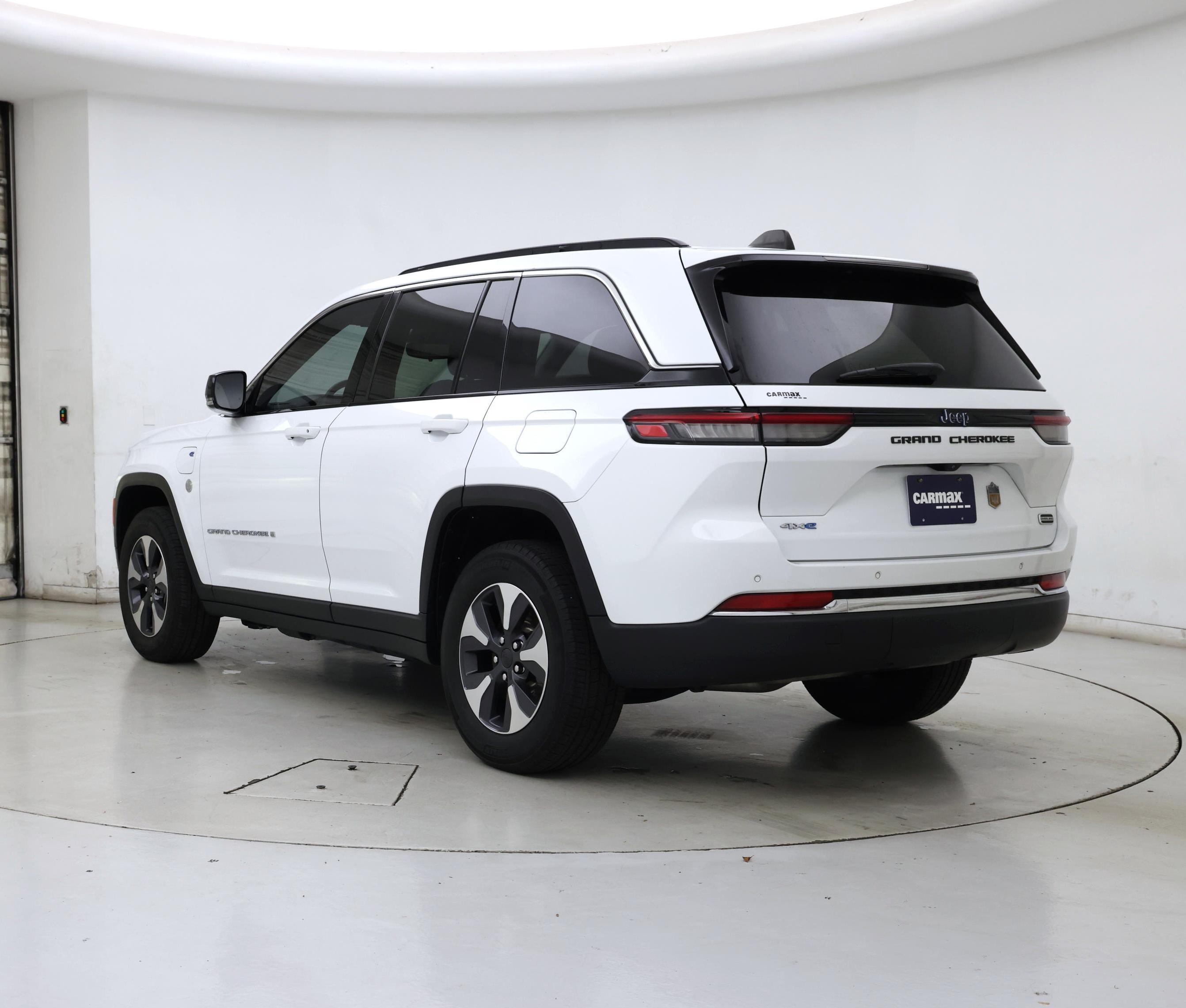 Thumbnail: 2022 Jeep Grand Cherokee - 2
