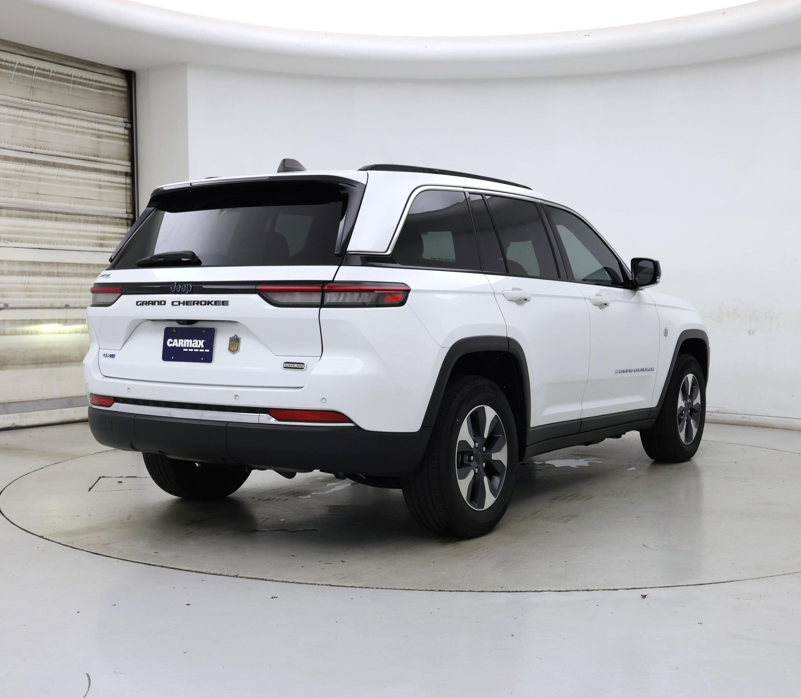 Thumbnail: 2022 Jeep Grand Cherokee - 8