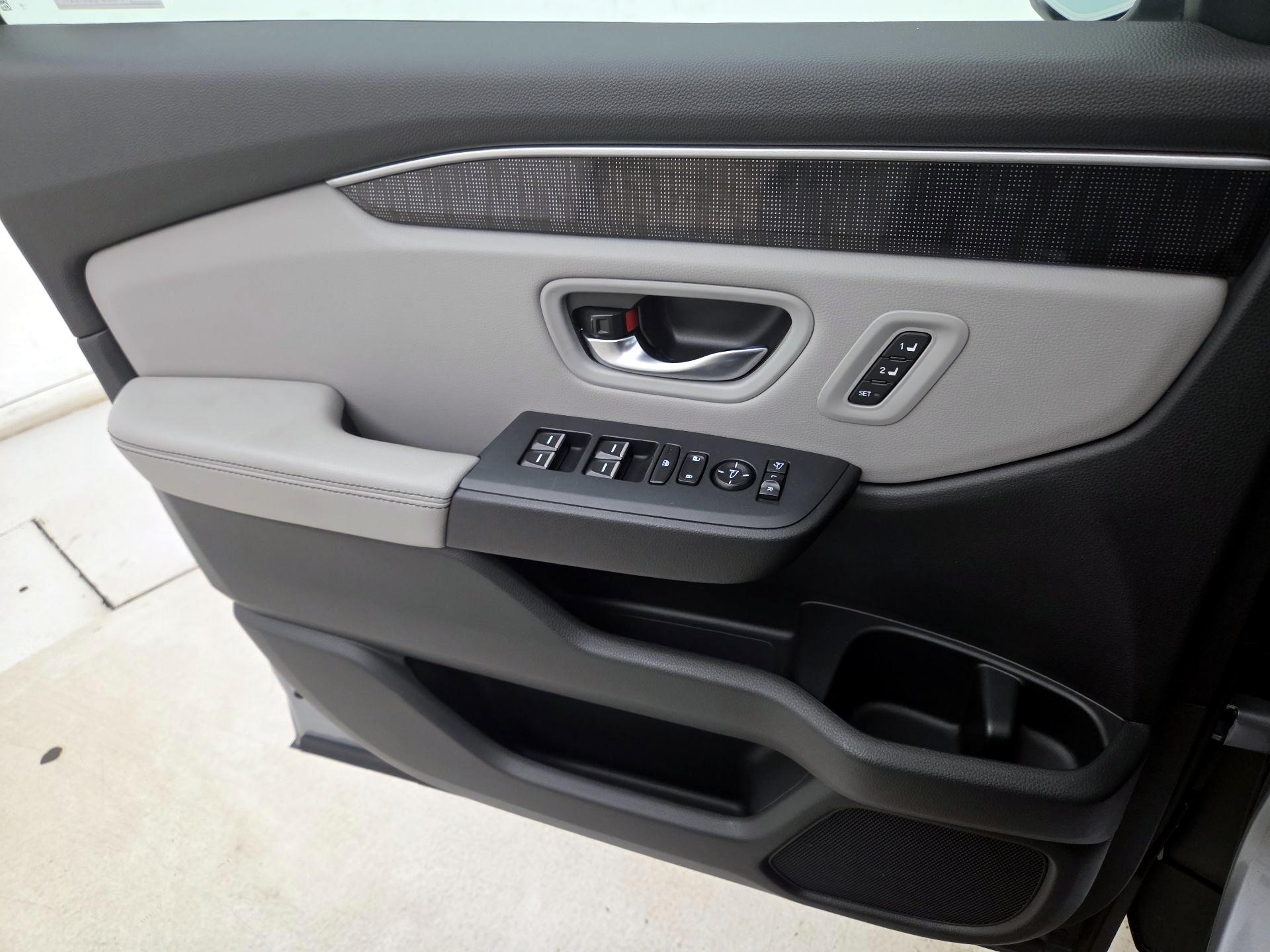 Thumbnail: 2023 Honda Pilot - 12