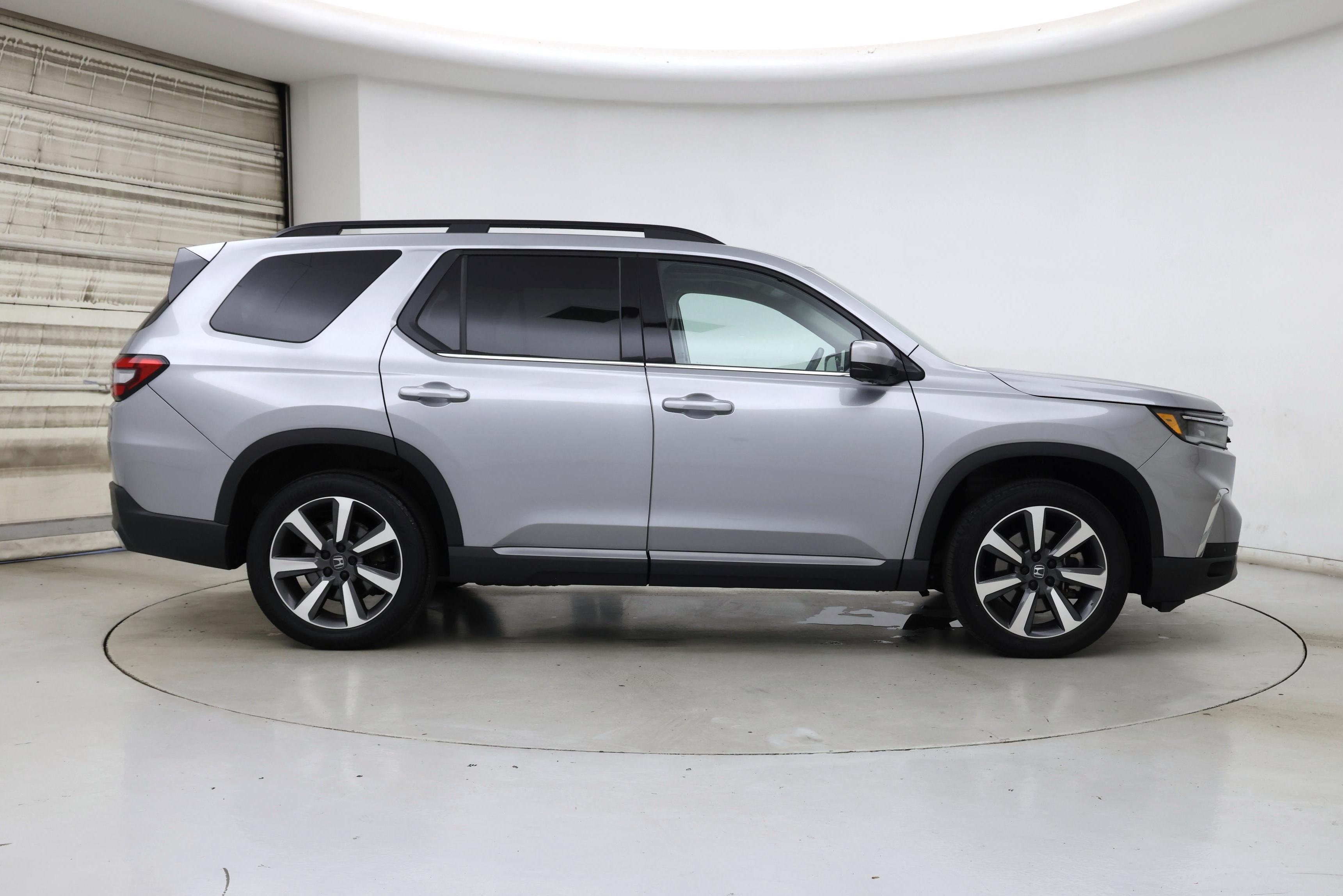 Thumbnail: 2023 Honda Pilot - 7