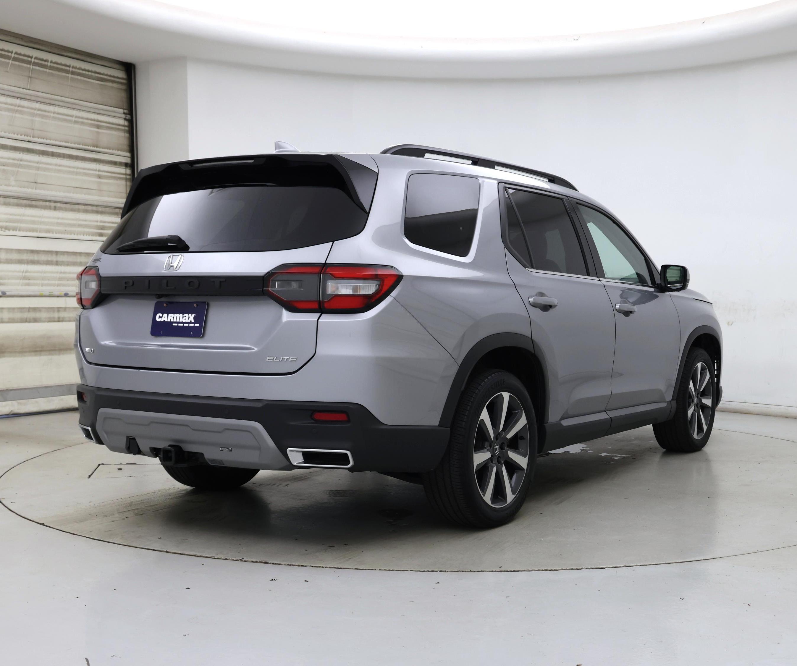 Thumbnail: 2023 Honda Pilot - 8