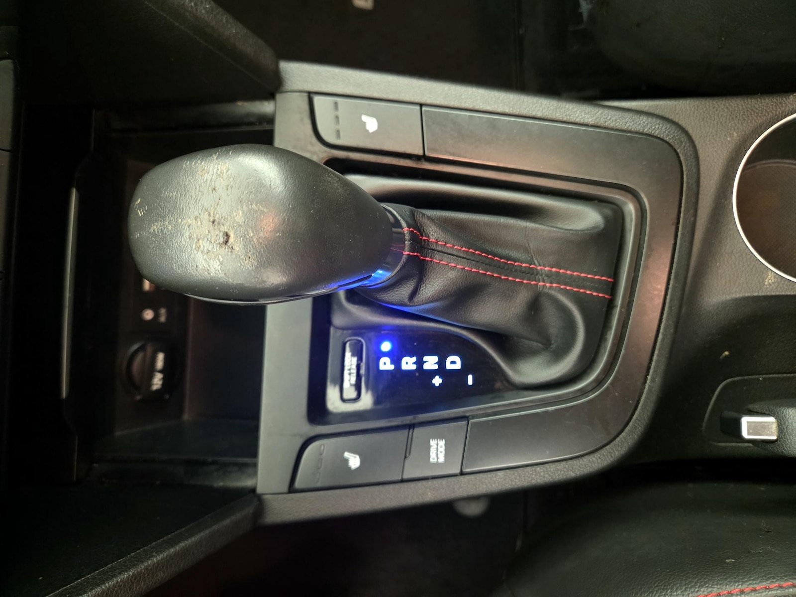 2018 Hyundai Elantra Sport - Photo 18