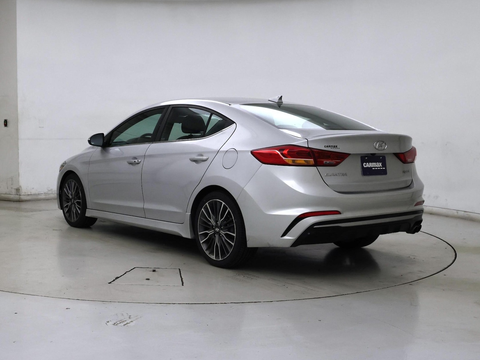 2018 Hyundai Elantra Sport - Photo 3