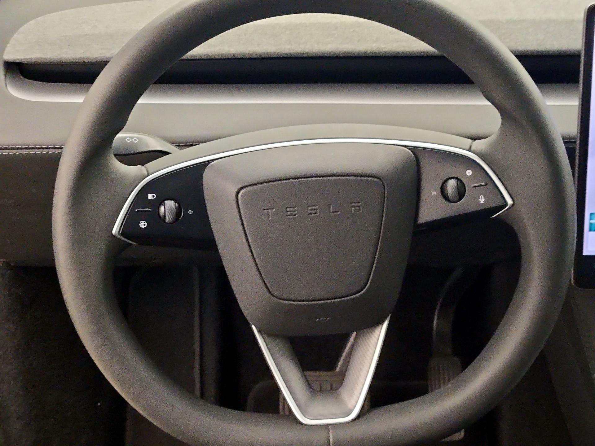 Thumbnail: 2026 Tesla Model Y - 10