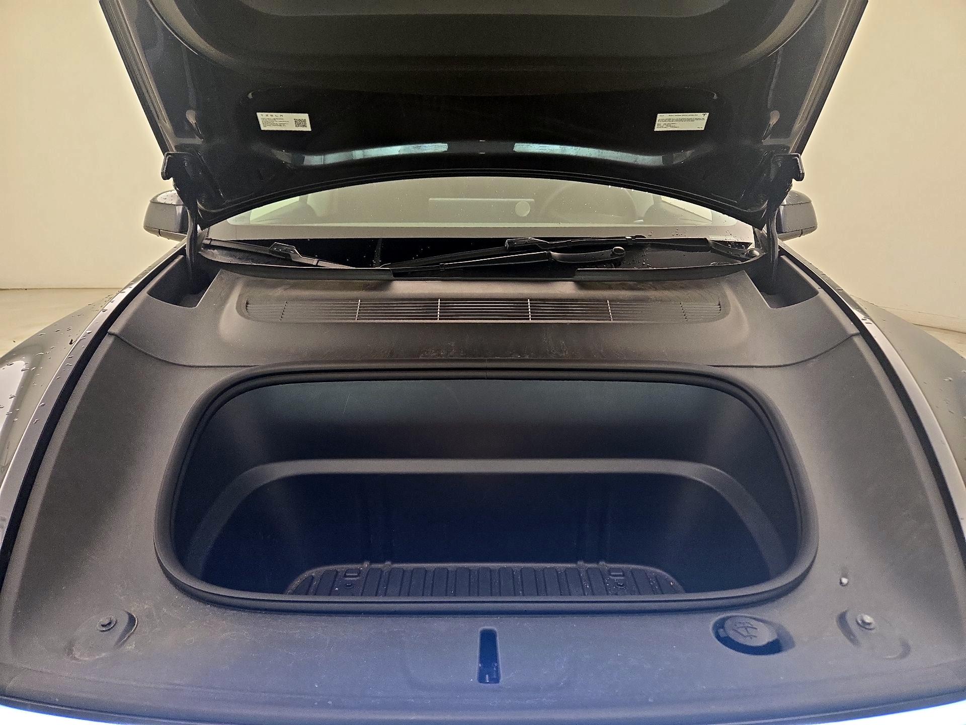 Thumbnail: 2026 Tesla Model Y - 20