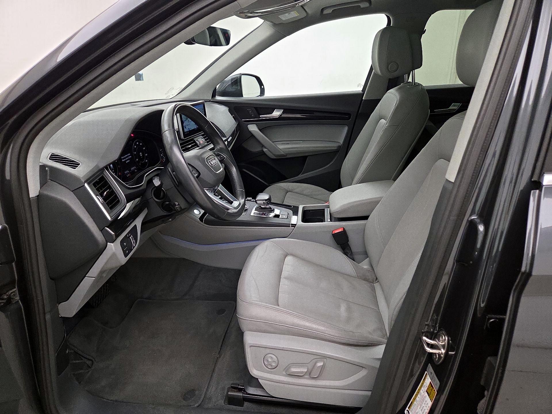 Thumbnail: 2020 Audi Q5 - 11