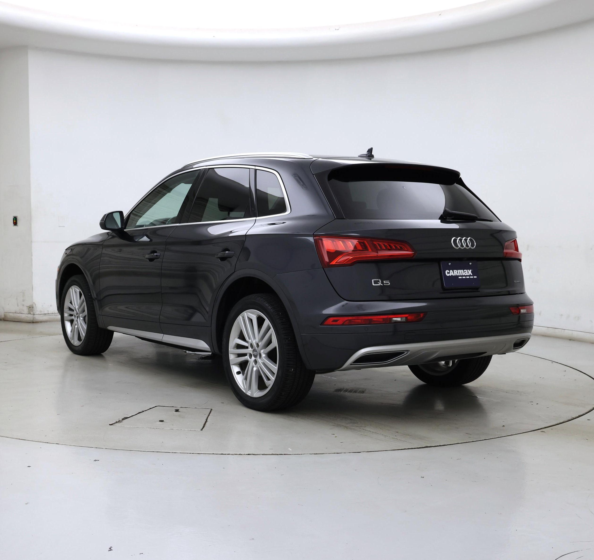 Thumbnail: 2020 Audi Q5 - 2