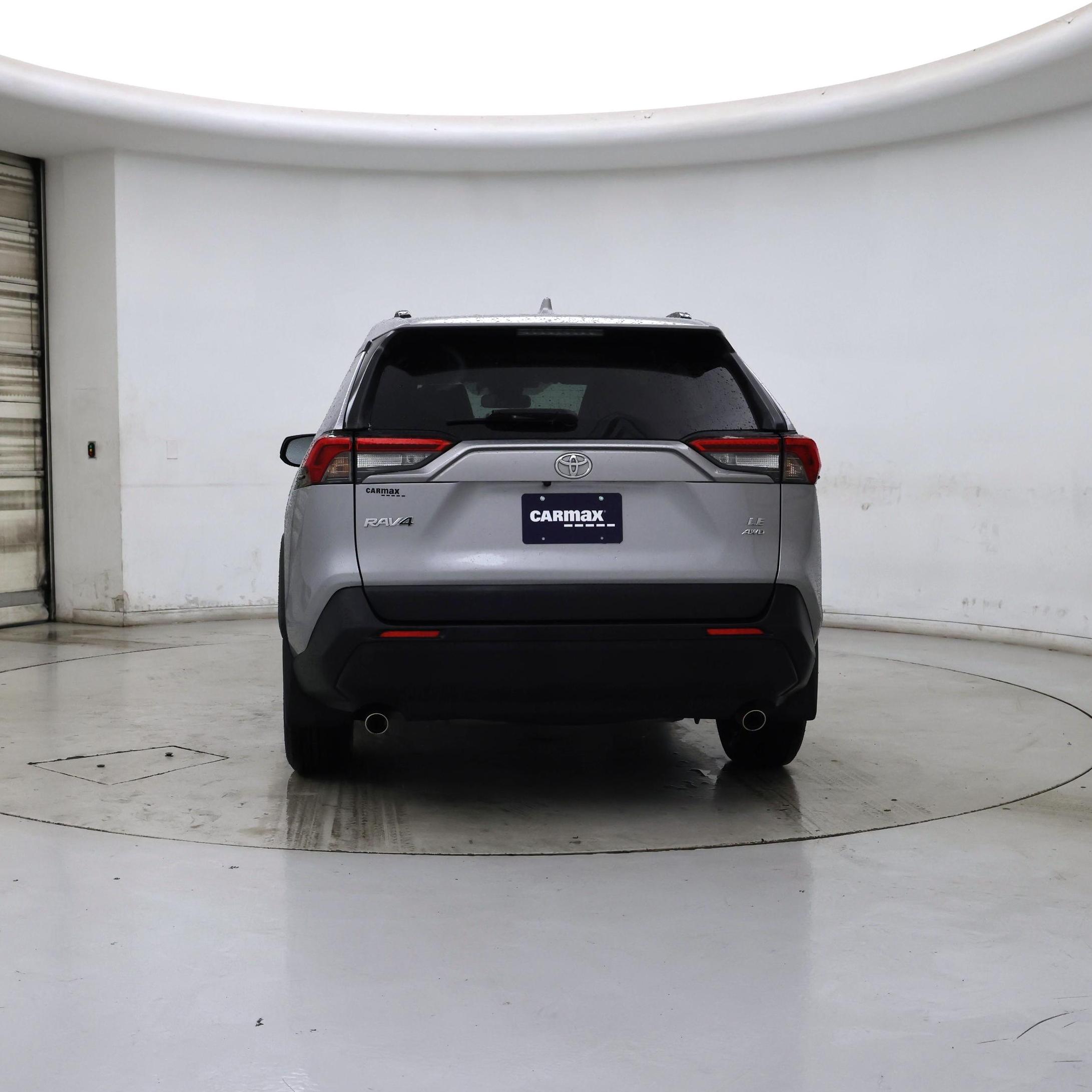 Thumbnail: 2019 Toyota RAV4 - 6