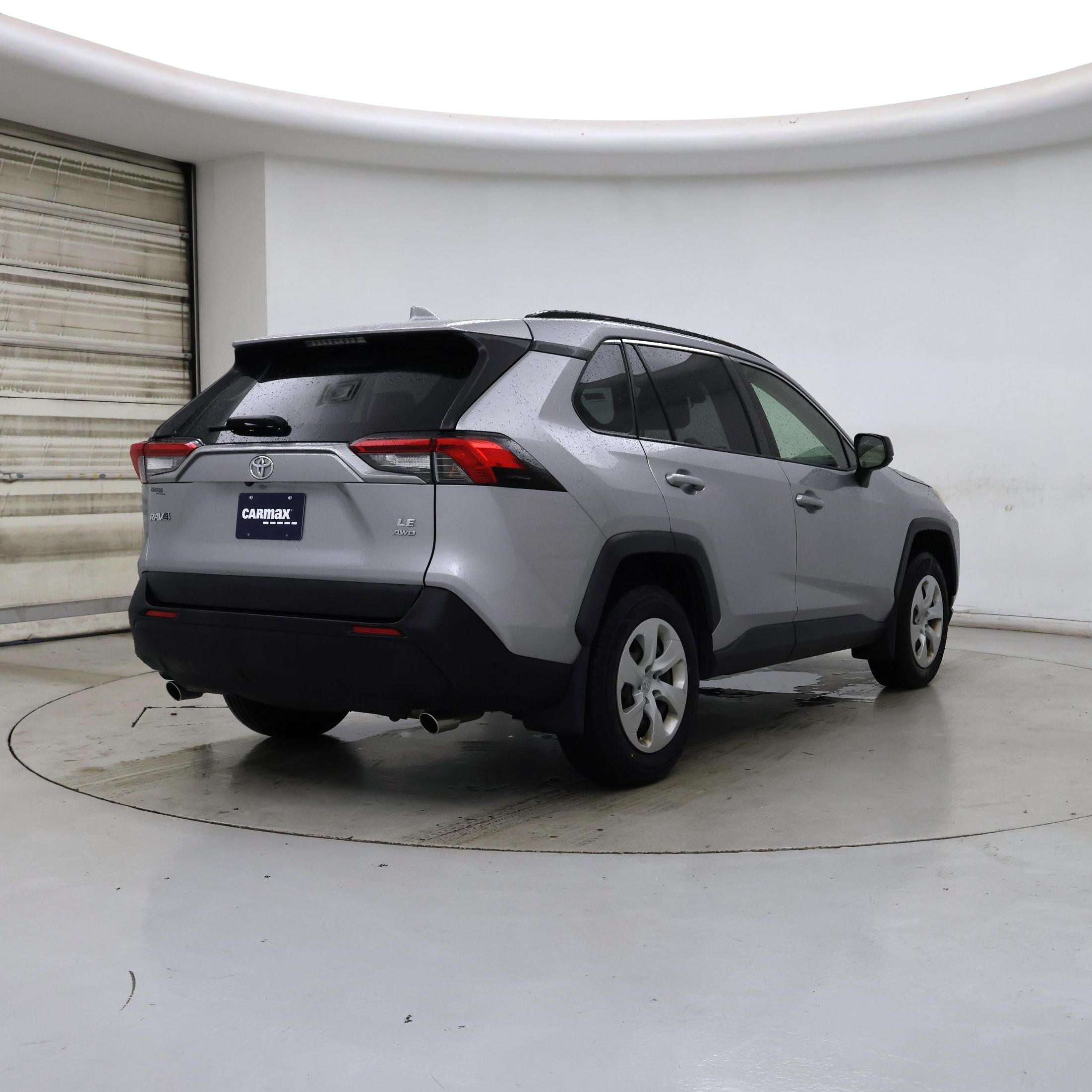 Thumbnail: 2019 Toyota RAV4 - 8