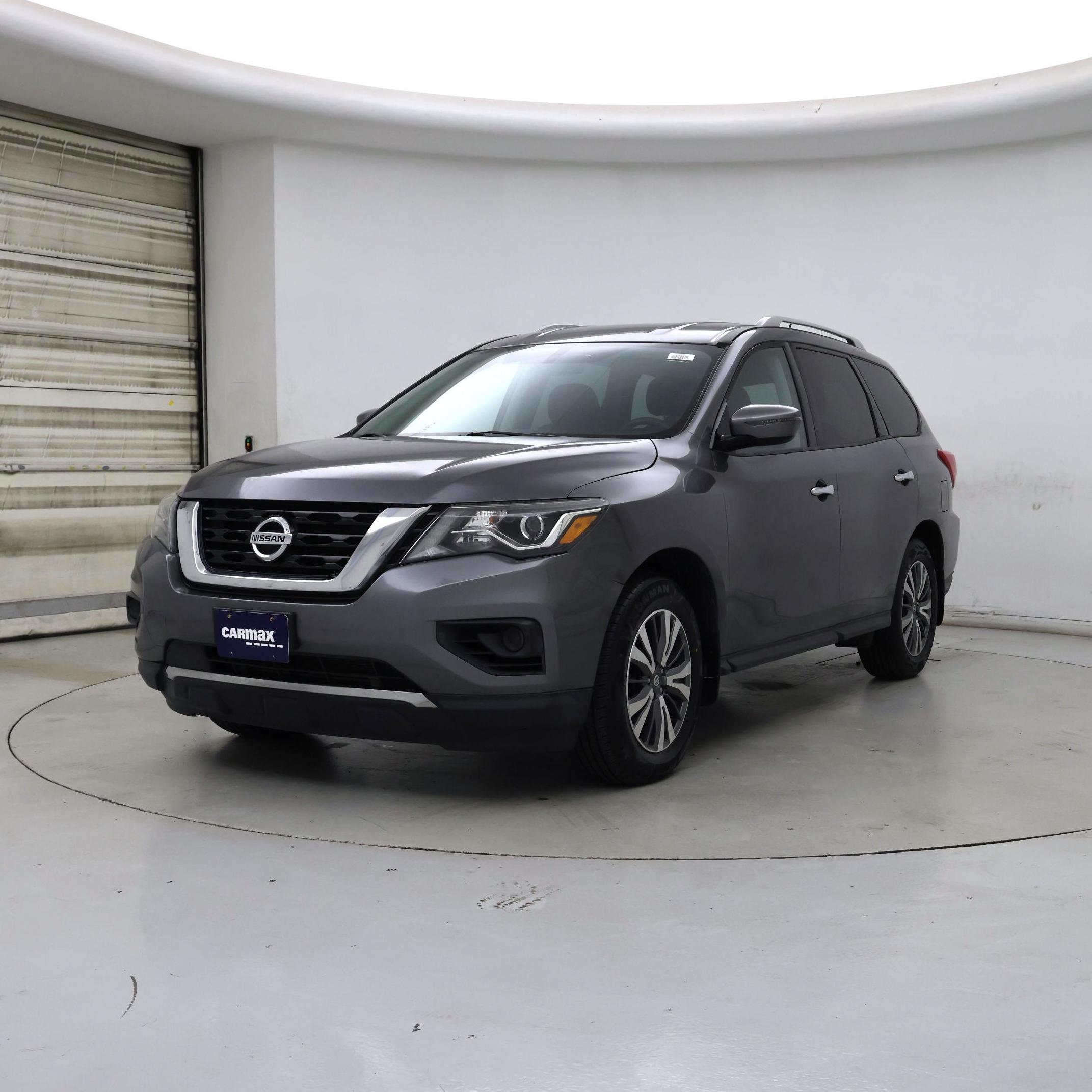 Thumbnail: 2017 Nissan Pathfinder - 4