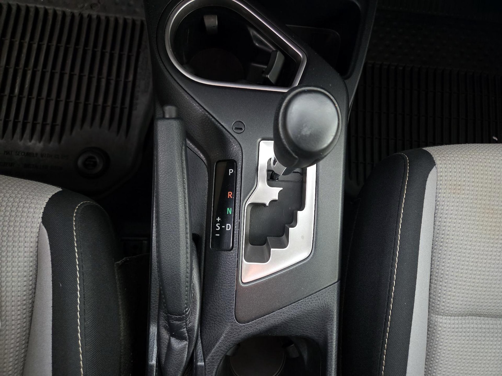 2017 Toyota RAV4 XLE - Photo 19
