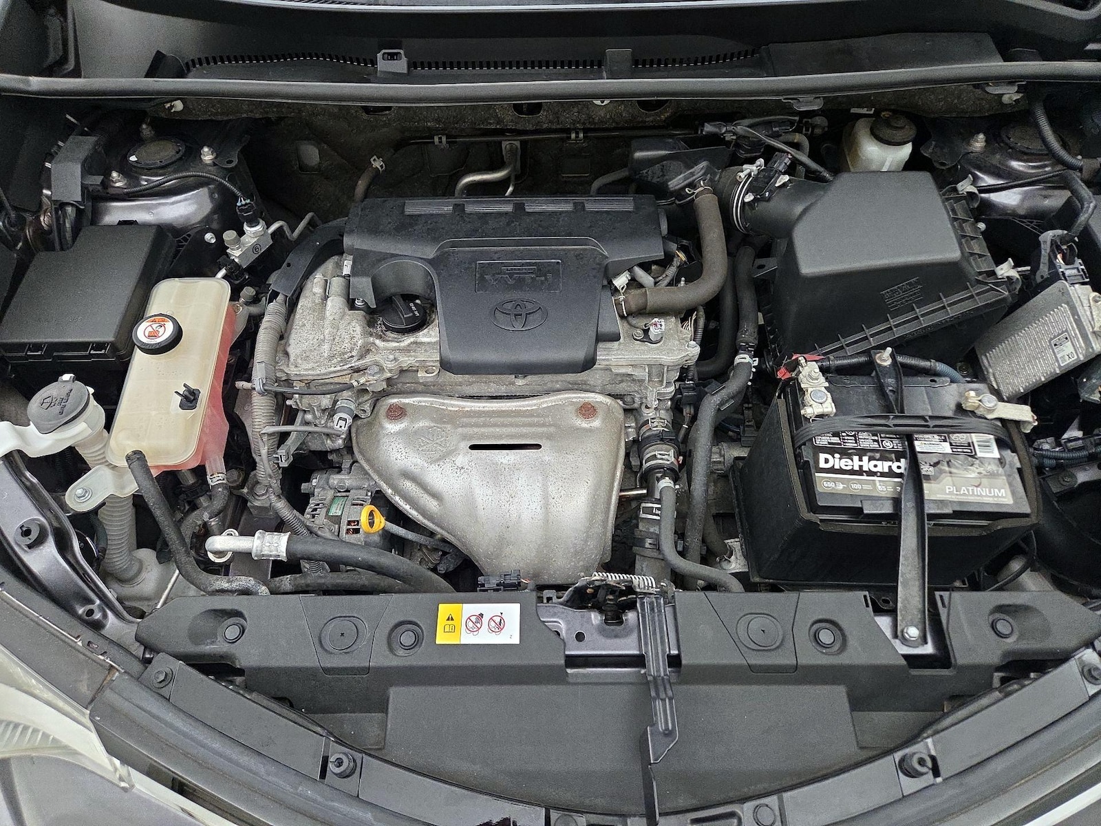 2017 Toyota RAV4 XLE - Photo 24