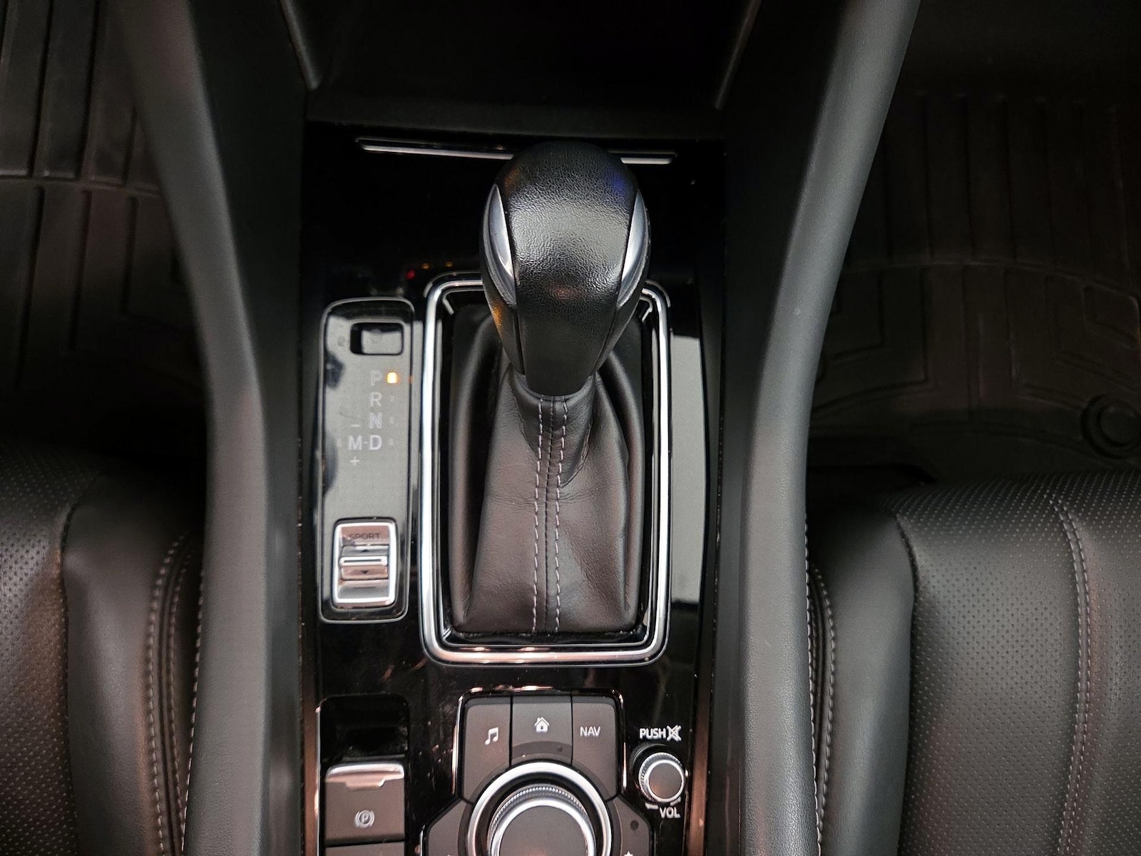 2019 Mazda Mazda6 Grand Touring - Photo 19