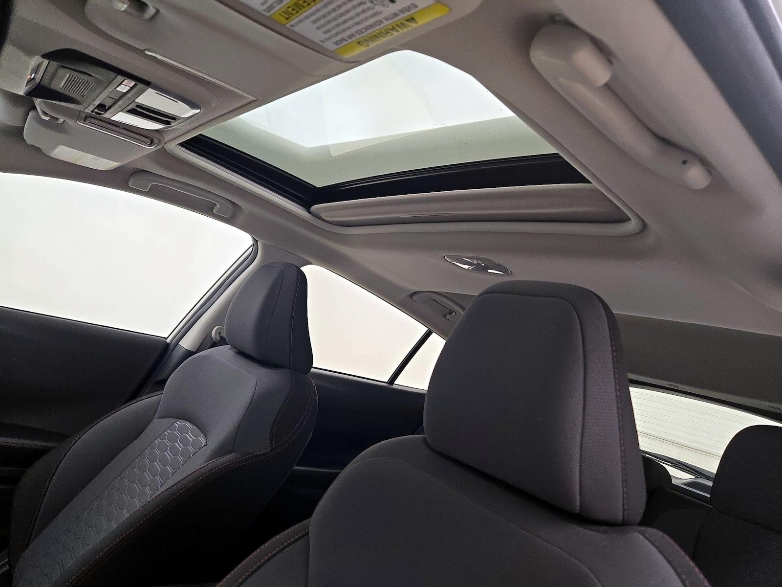 Sunroof(s) & Overhead Airbags