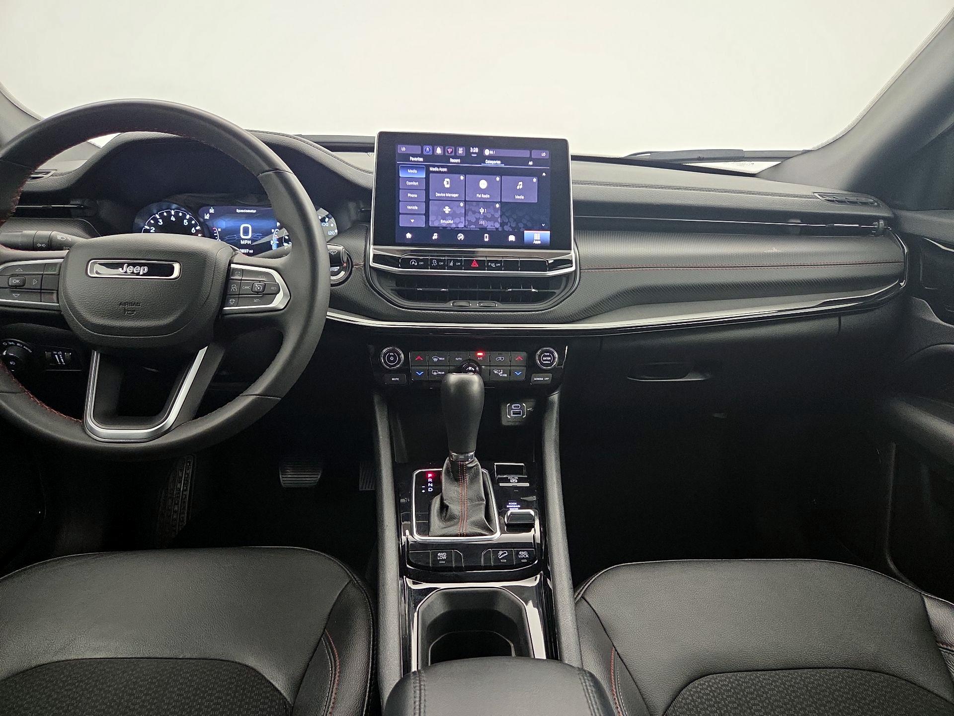 Thumbnail: 2025 Jeep Compass - 9