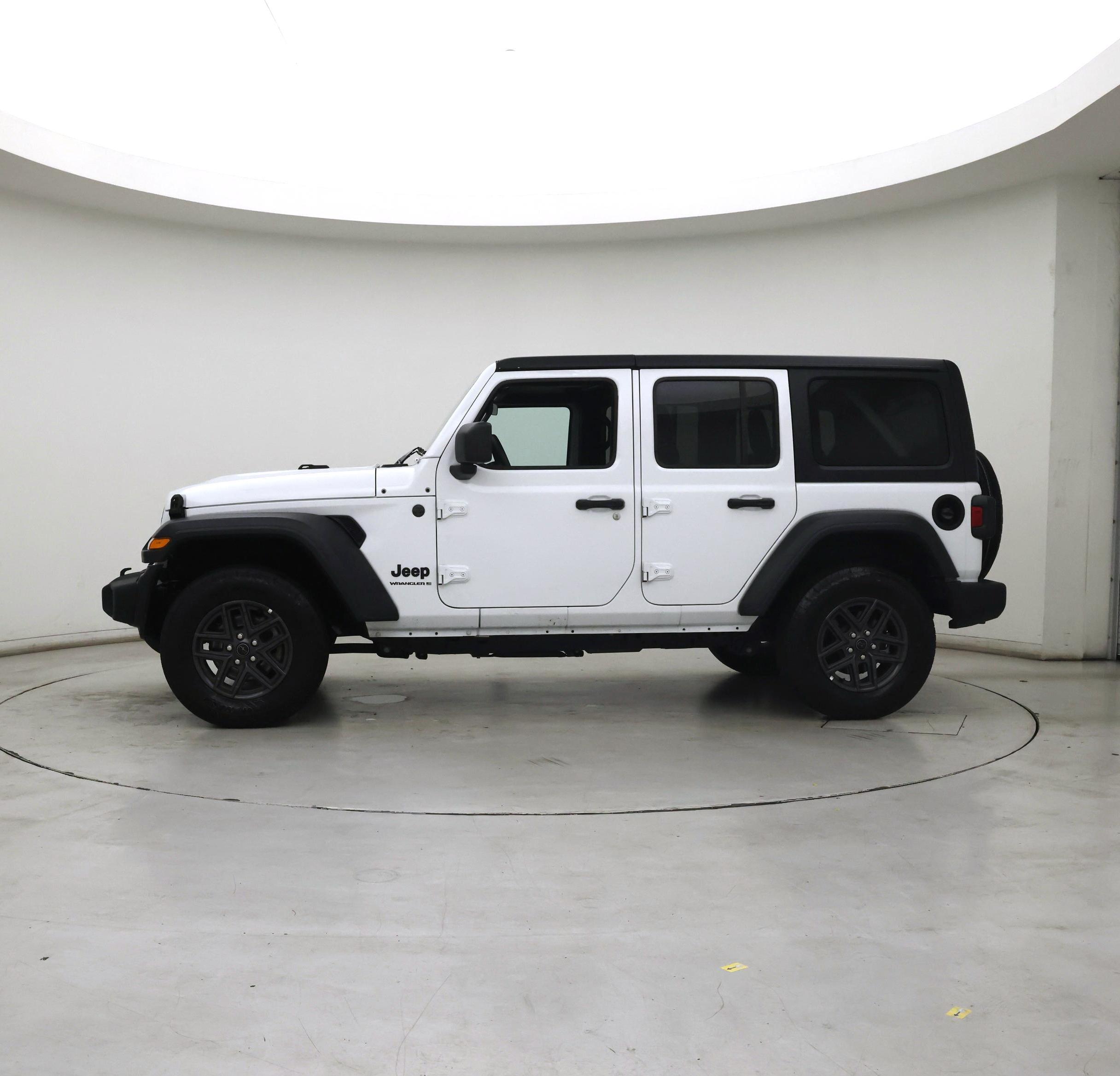 Thumbnail: 2025 Jeep Wrangler - 3