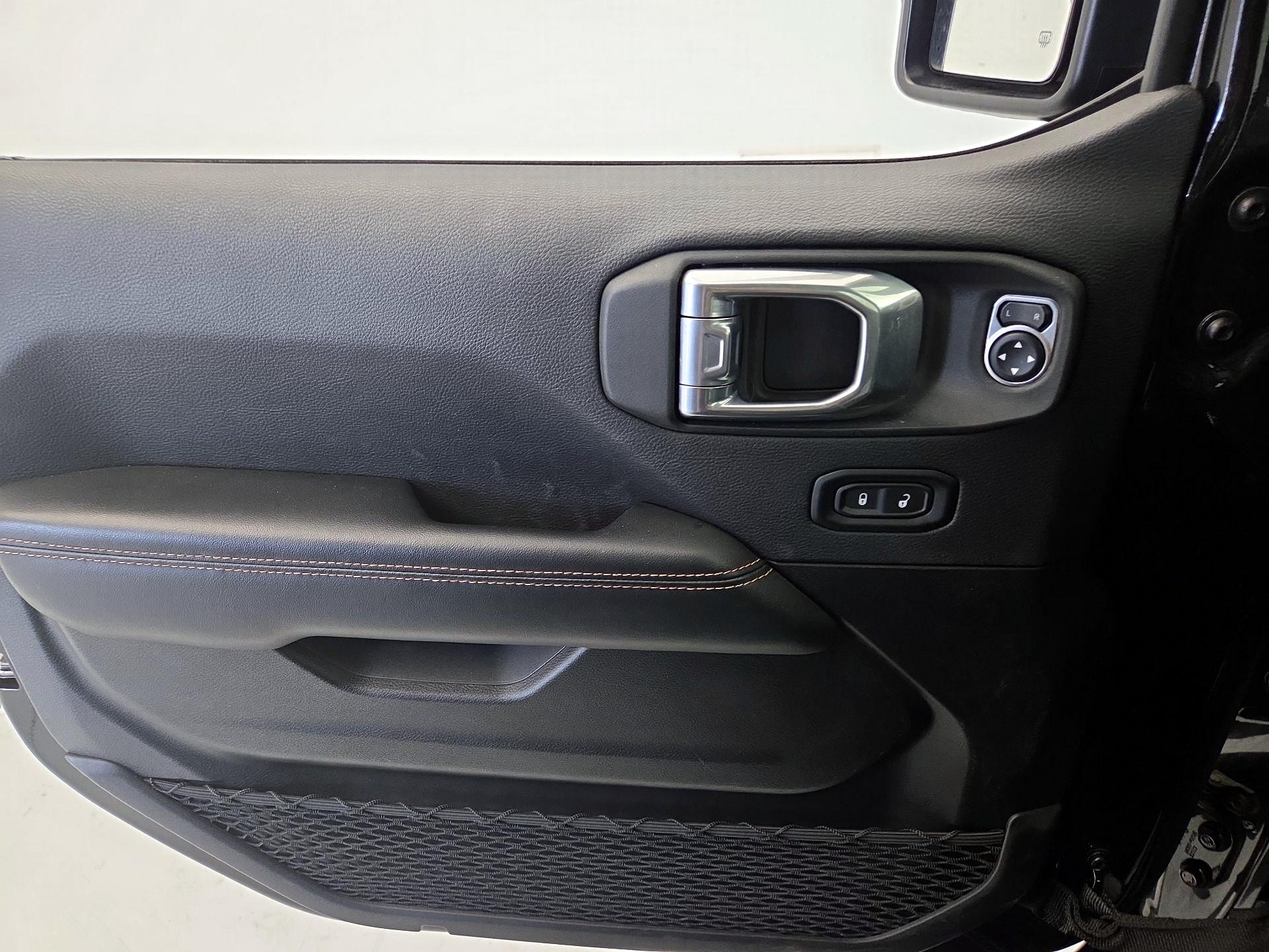 Thumbnail: 2025 Jeep Wrangler - 12