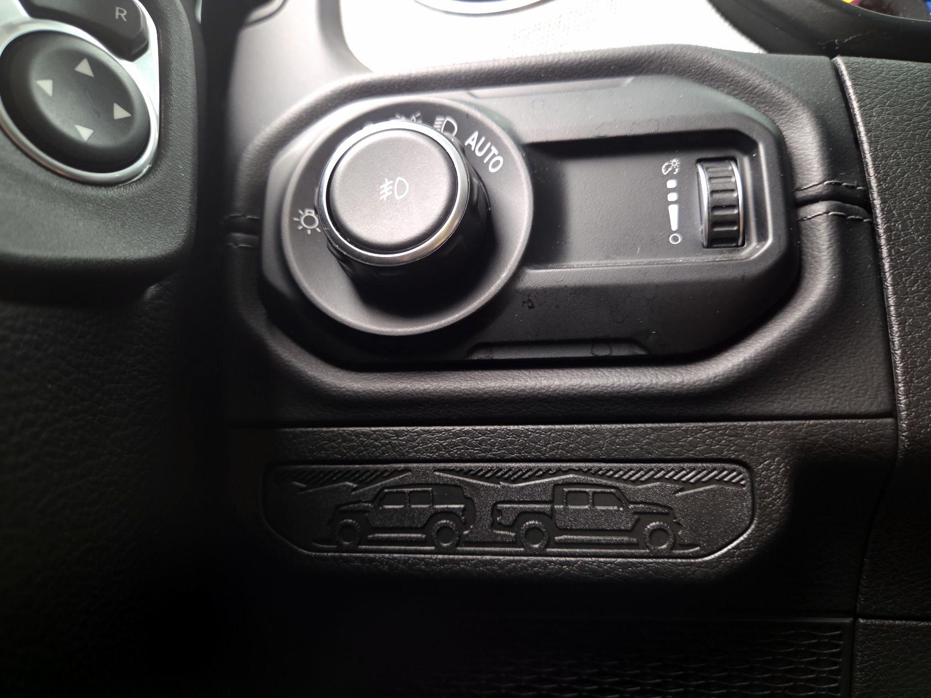 Thumbnail: 2025 Jeep Wrangler - 13