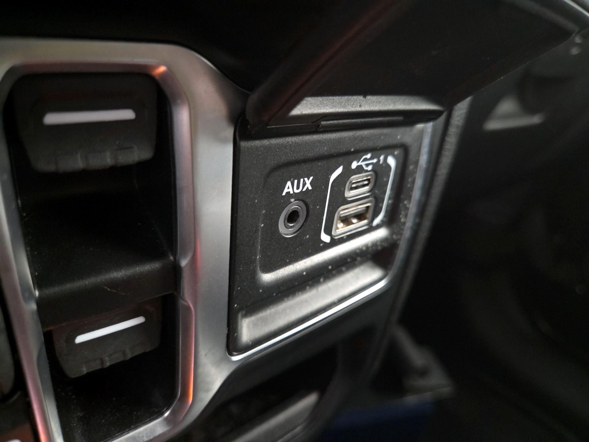 Thumbnail: 2025 Jeep Wrangler - 18