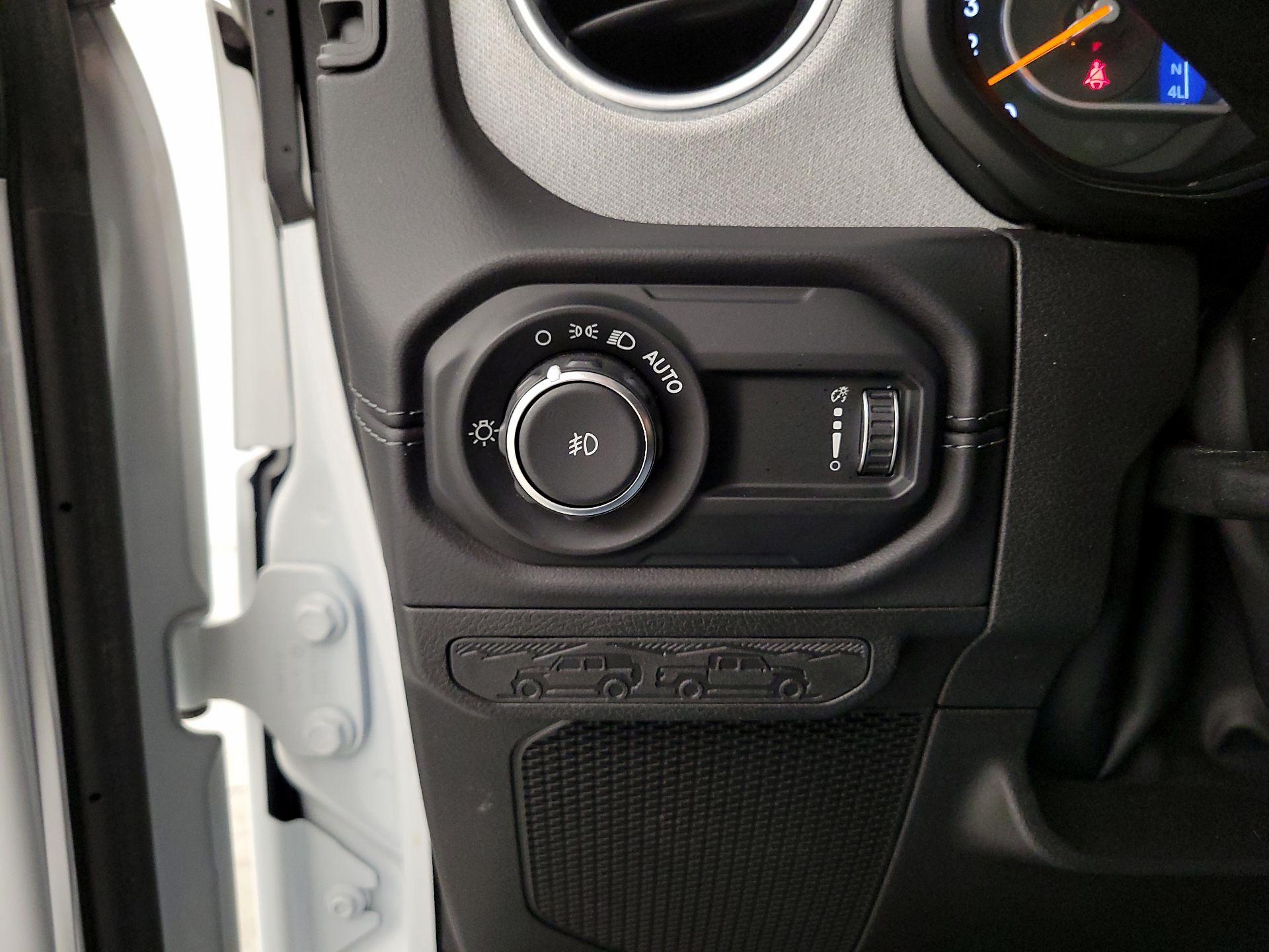 Thumbnail: 2025 Jeep Wrangler - 13