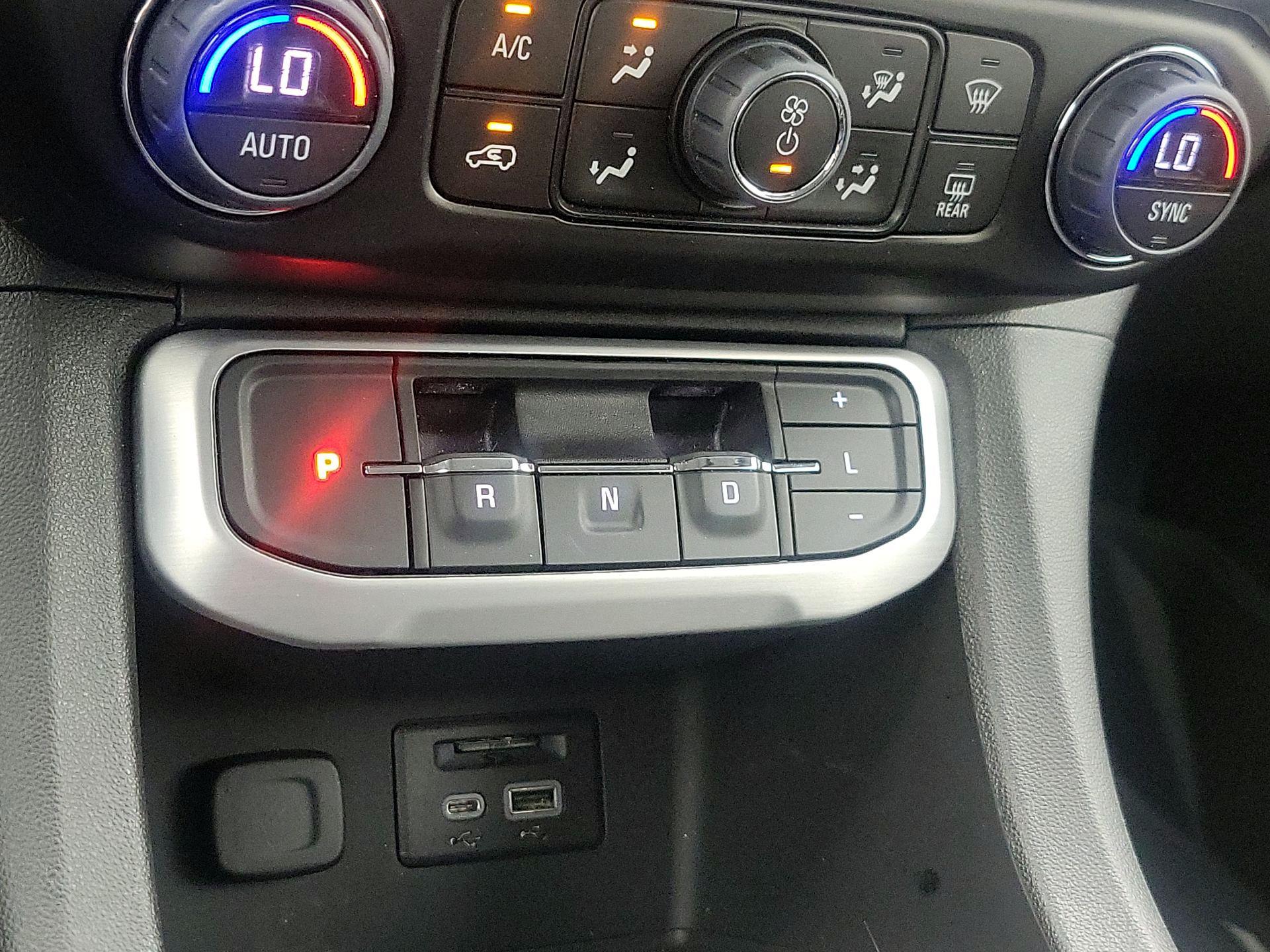 Thumbnail: 2023 GMC Acadia - 18