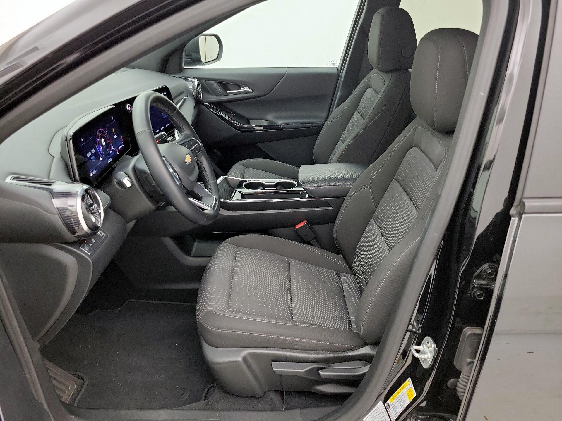 Thumbnail: 2025 Chevrolet Equinox - 11