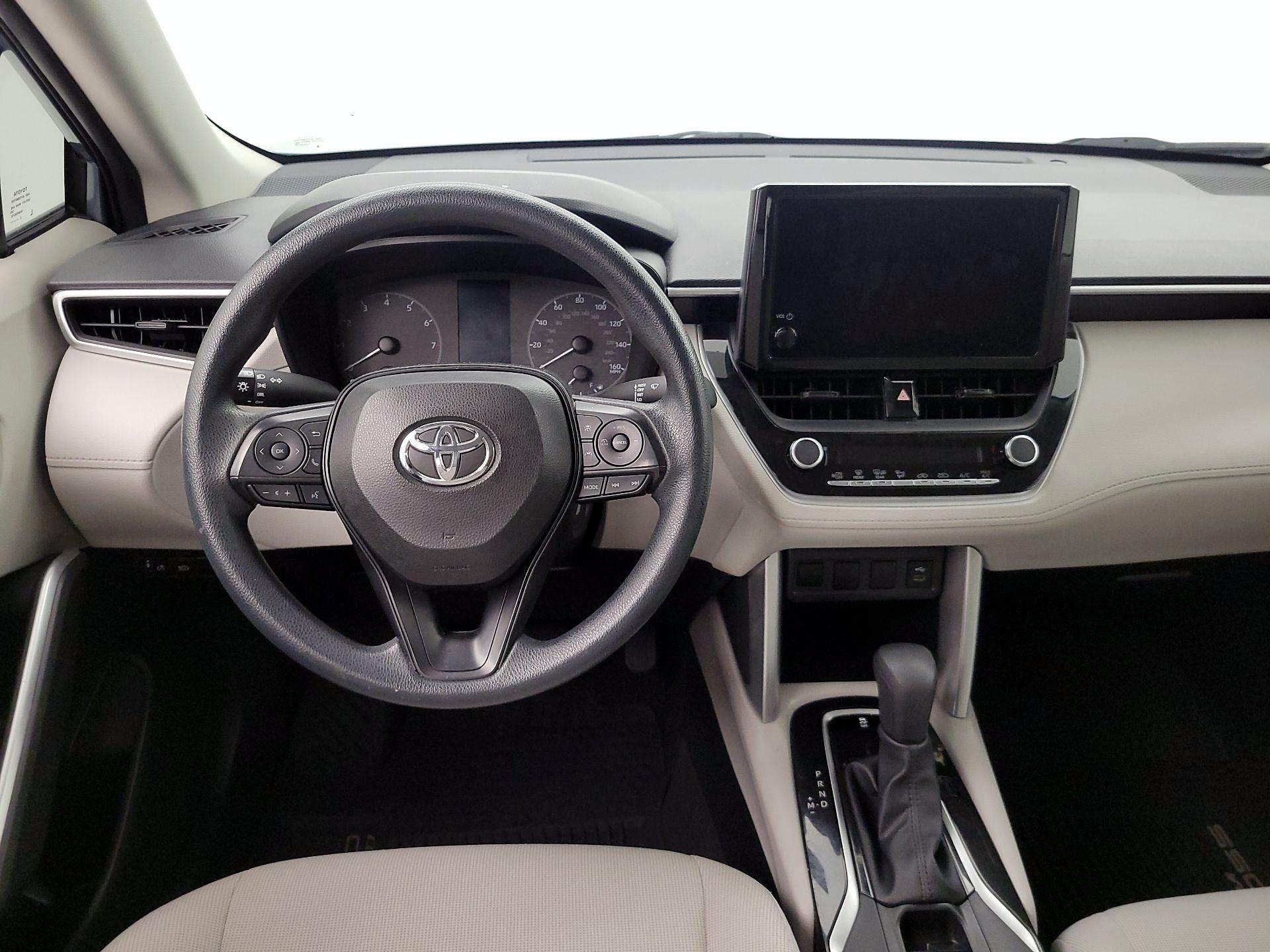 Thumbnail: 2023 Toyota Corolla Cross - 10