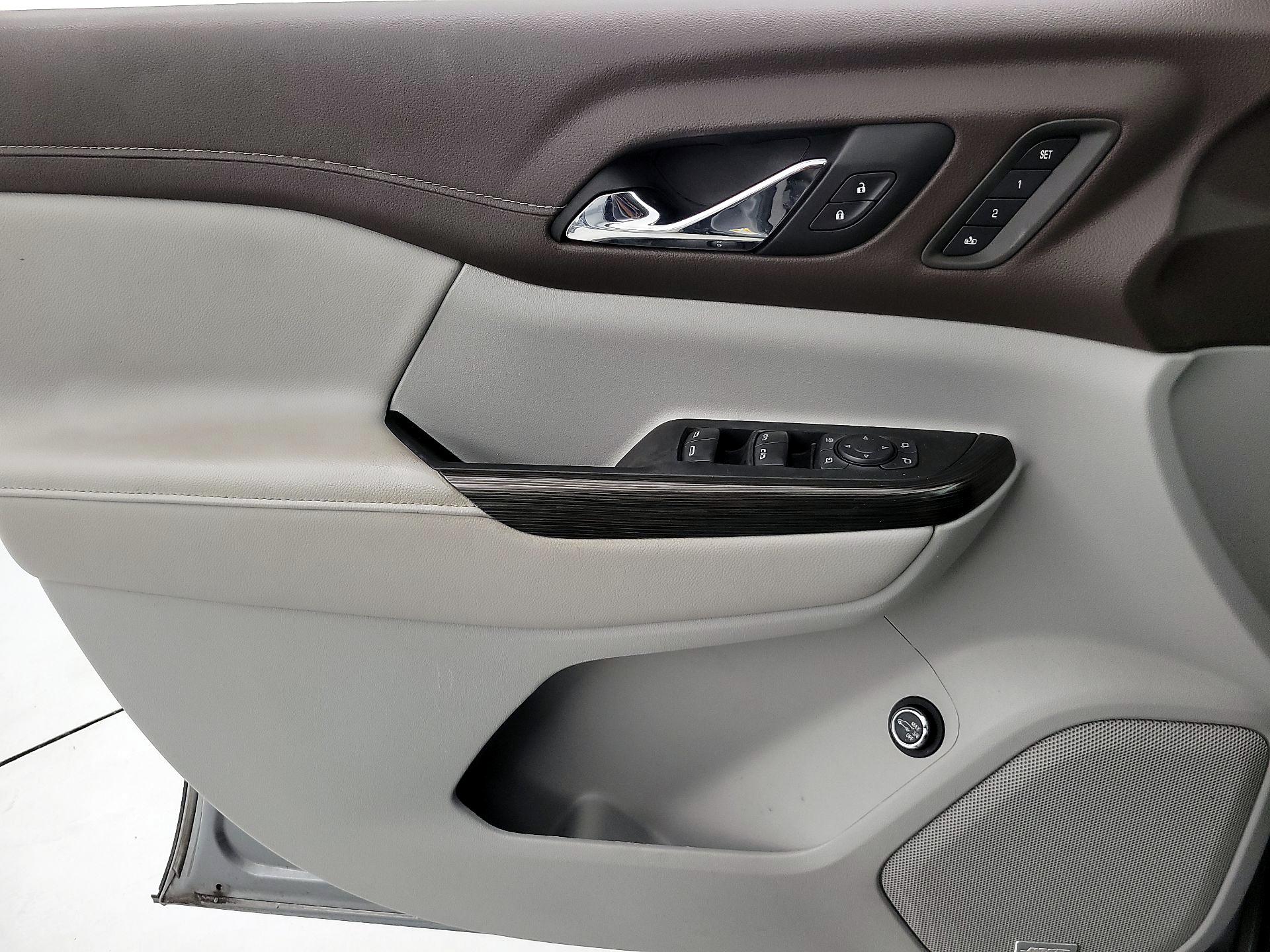 Thumbnail: 2023 GMC Acadia - 12